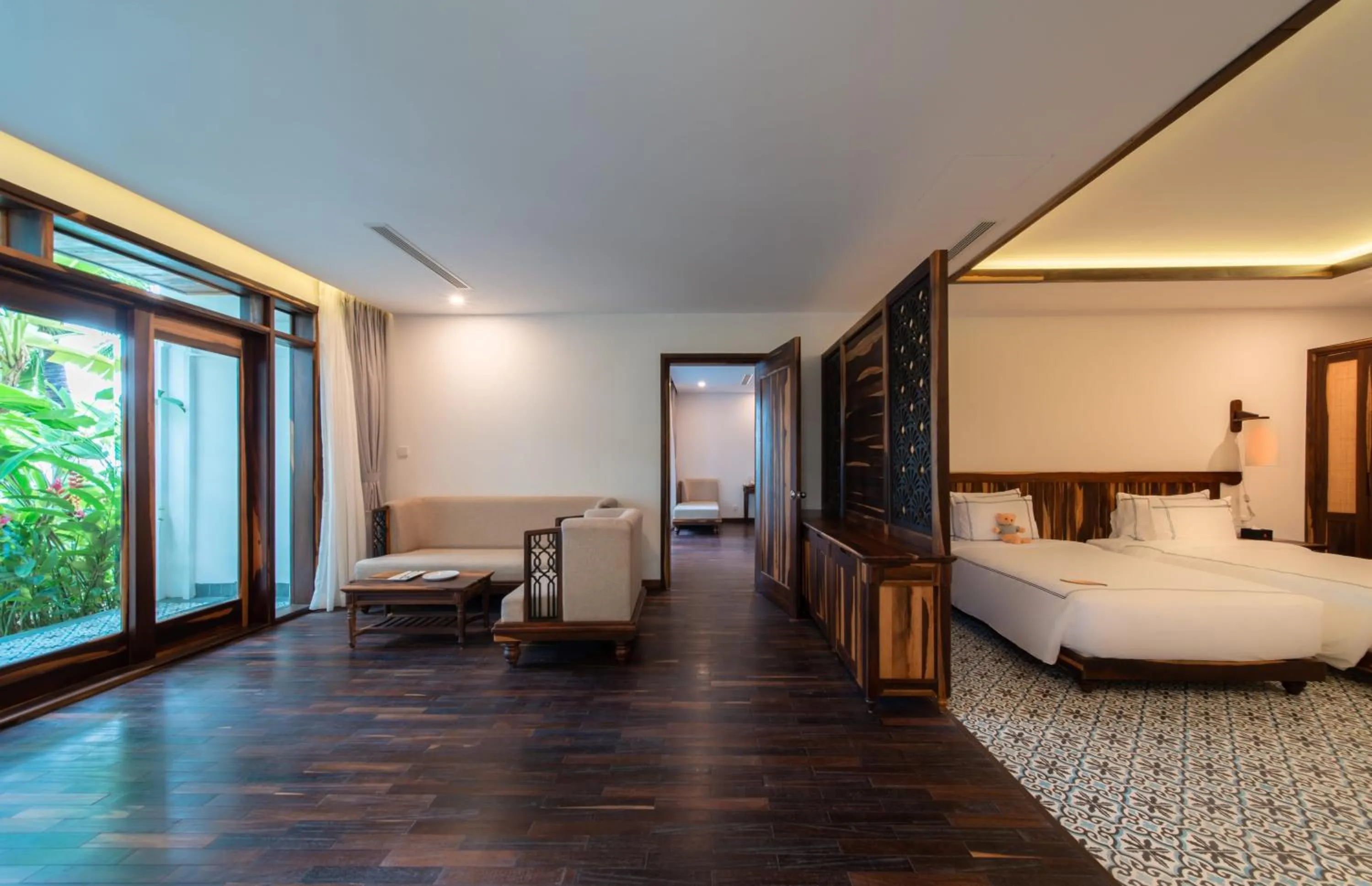 Bed in Alibu Resort Nha Trang