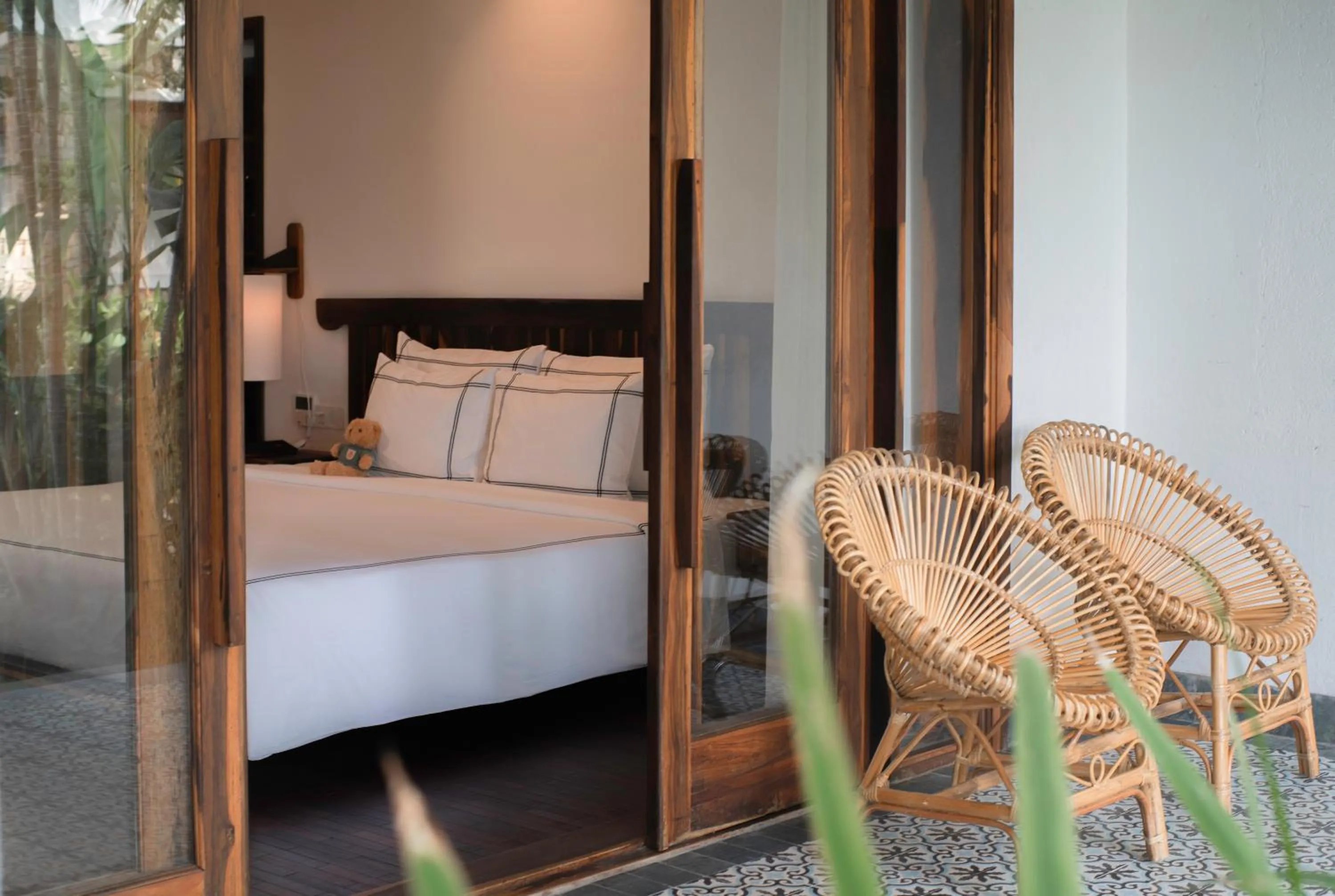 Patio, Bed in Alibu Resort Nha Trang