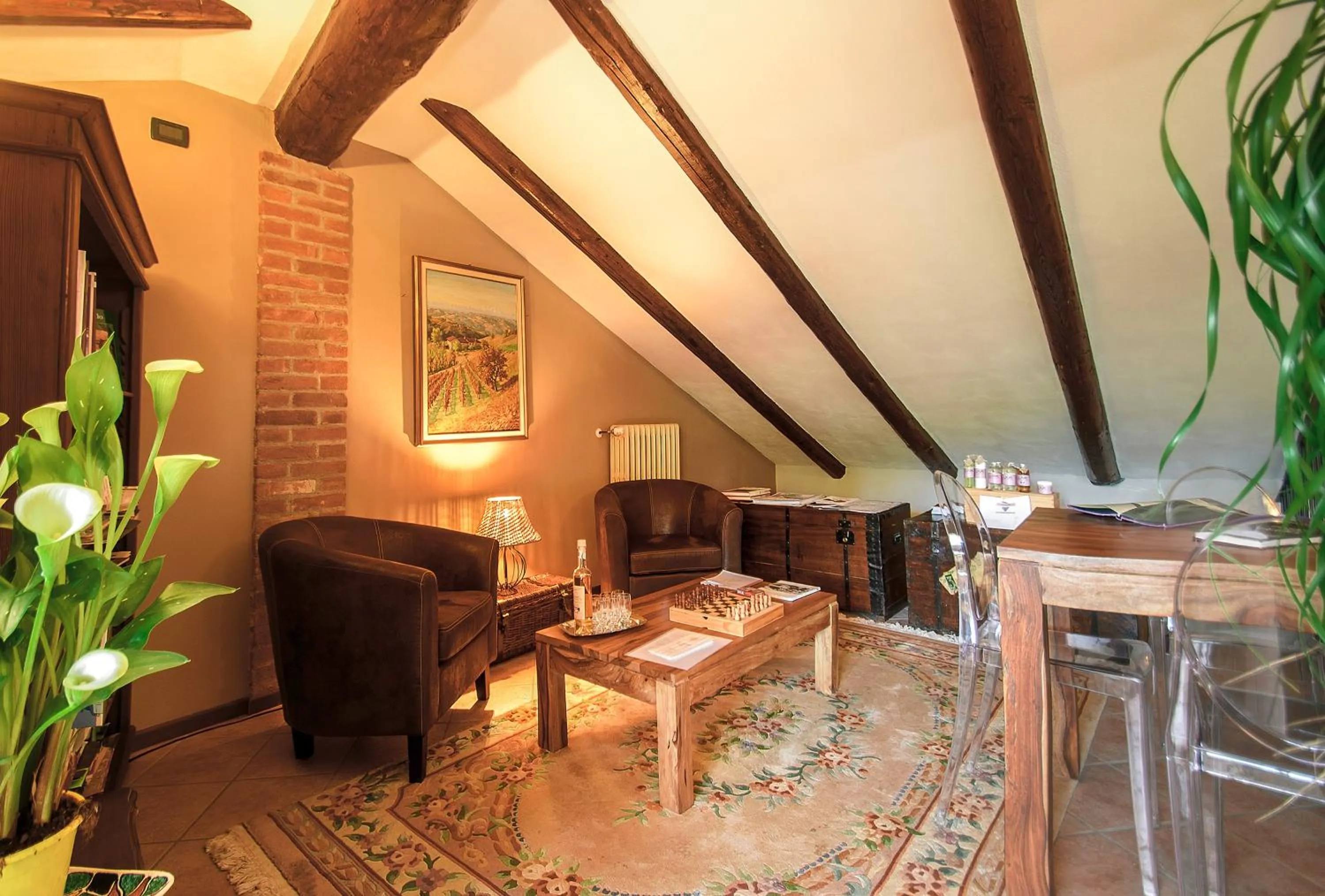 Library in La Giolitta Accomodations