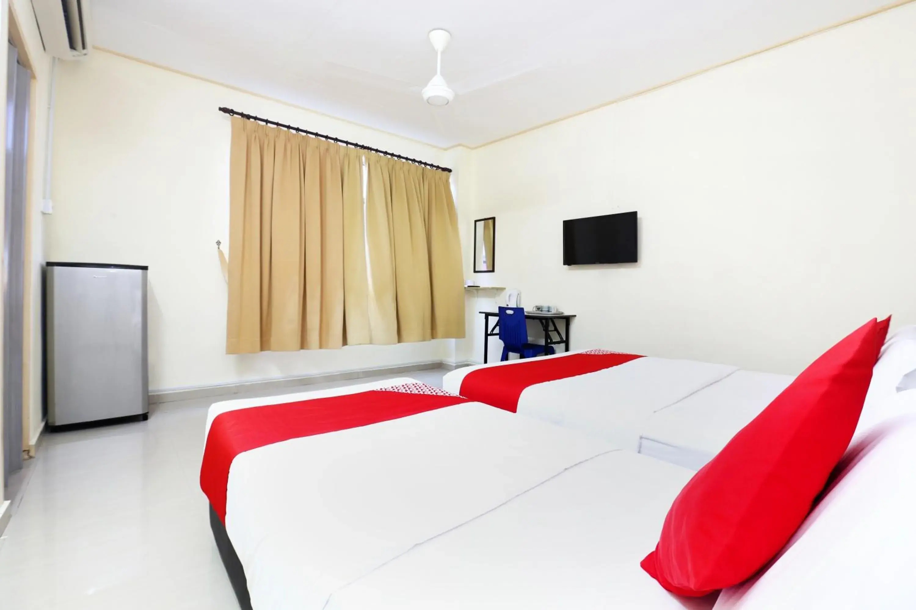 Bedroom, Bed in Hotel O Pelangi Marang Bedroom, Bed in Hotel O Pelangi Marang