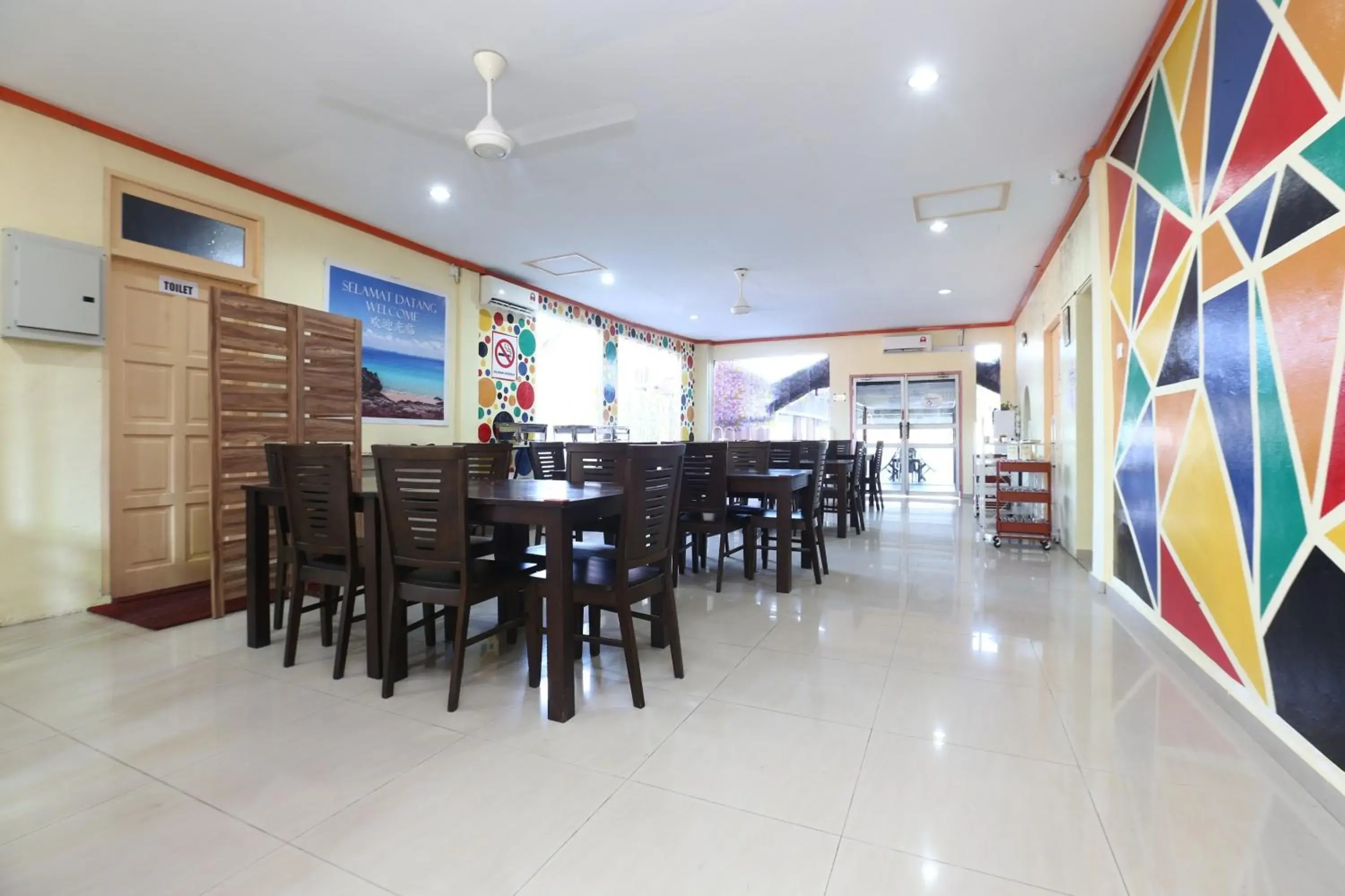 Restaurant/places to eat in Hotel O Pelangi Marang Restaurant/places to eat in Hotel O Pelangi Marang