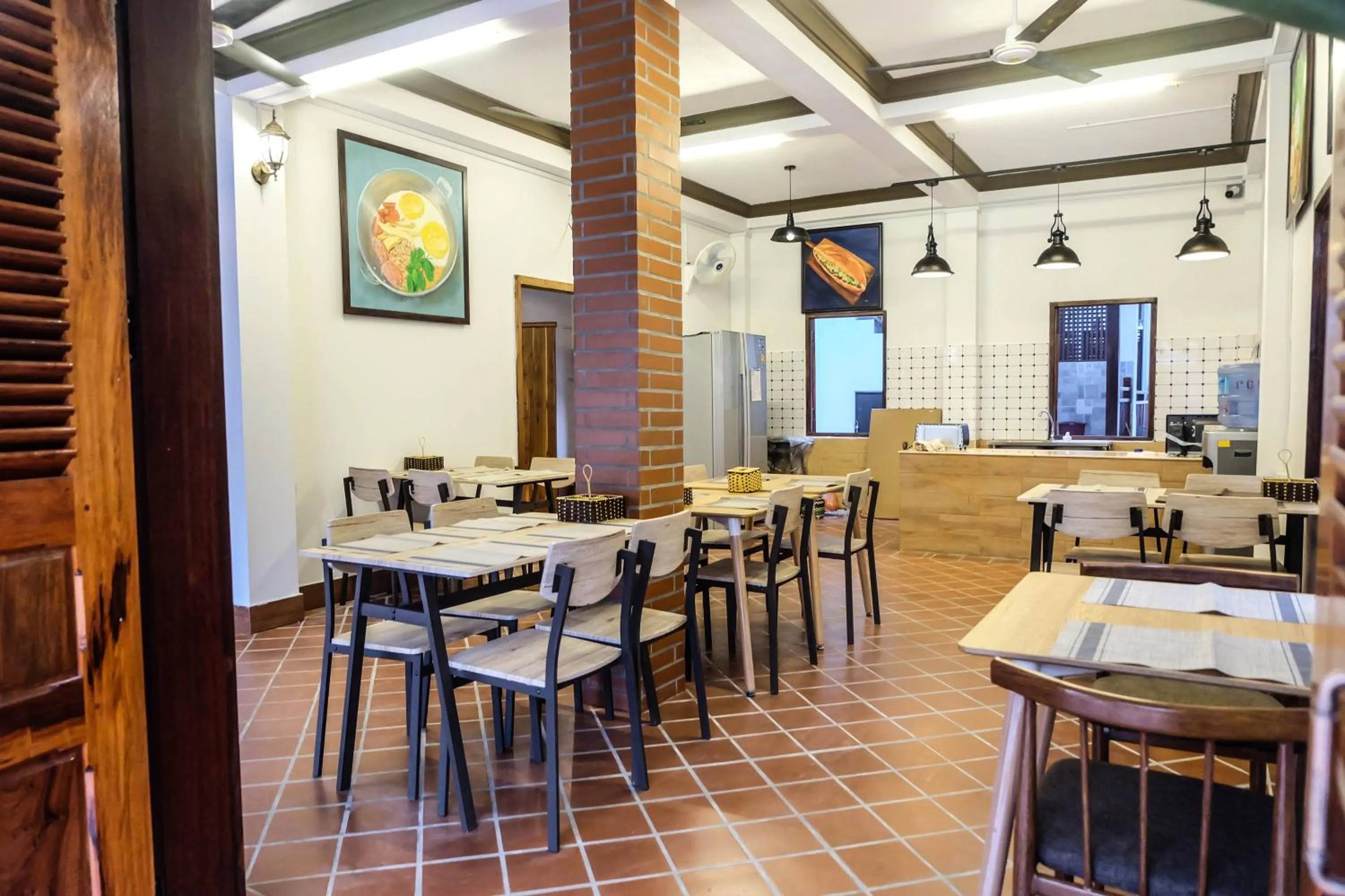 Restaurant/places to eat in Luang Prabang Museum Inn & Travel