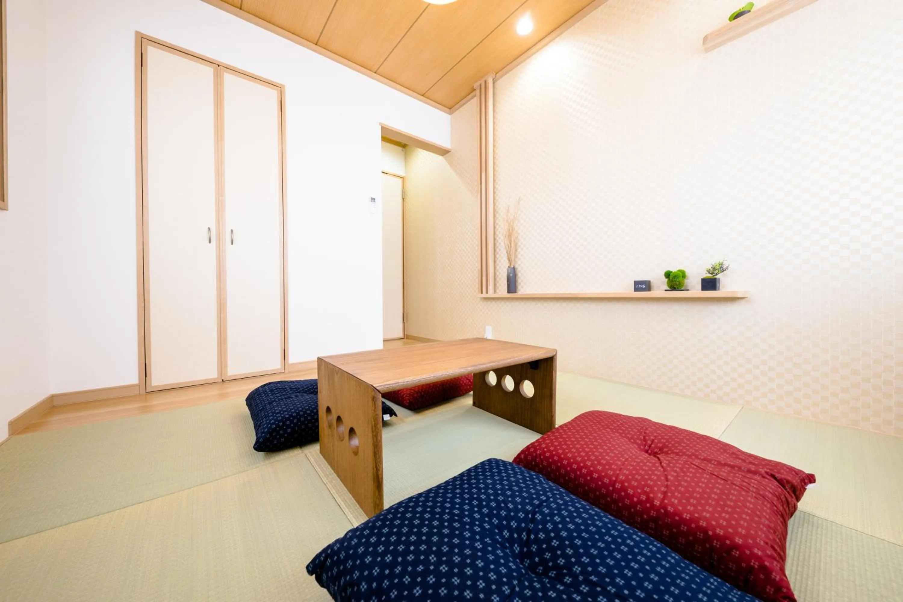 Property building, Bed in FUJI-AKATSUKI Kuu