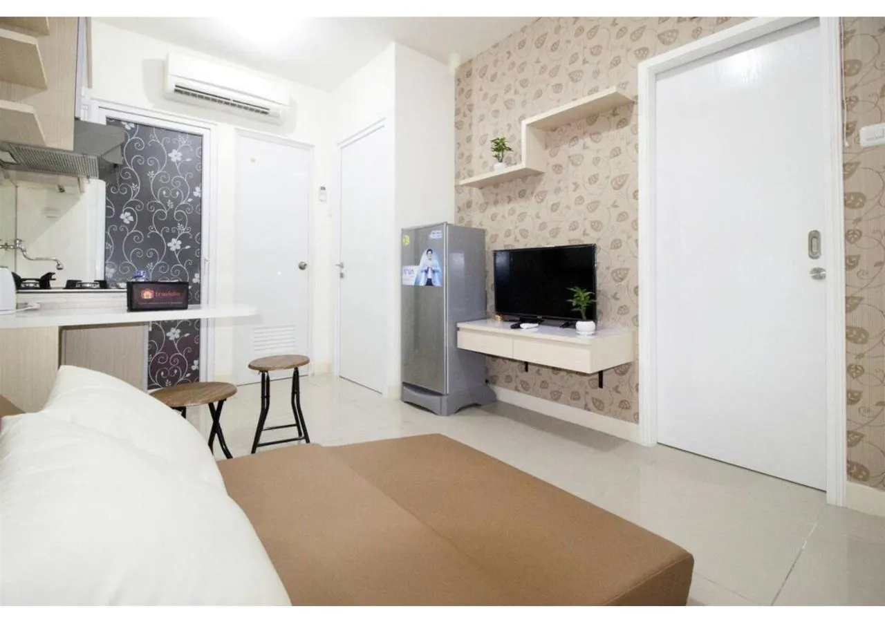 Bedroom in Apartment Green Pramuka by Vincent