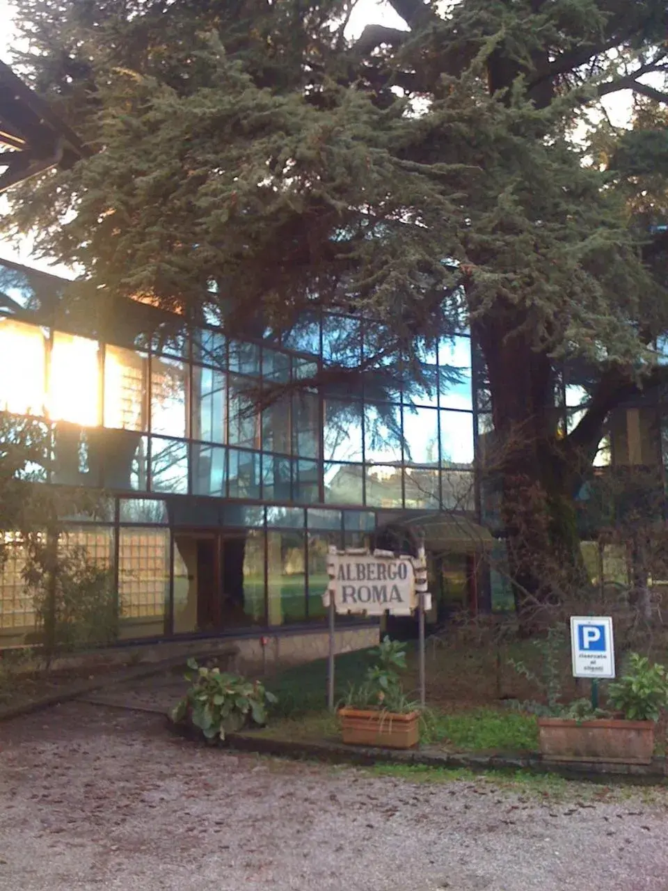 Property building in Albergo Villa & Roma Property building in Albergo Villa & Roma