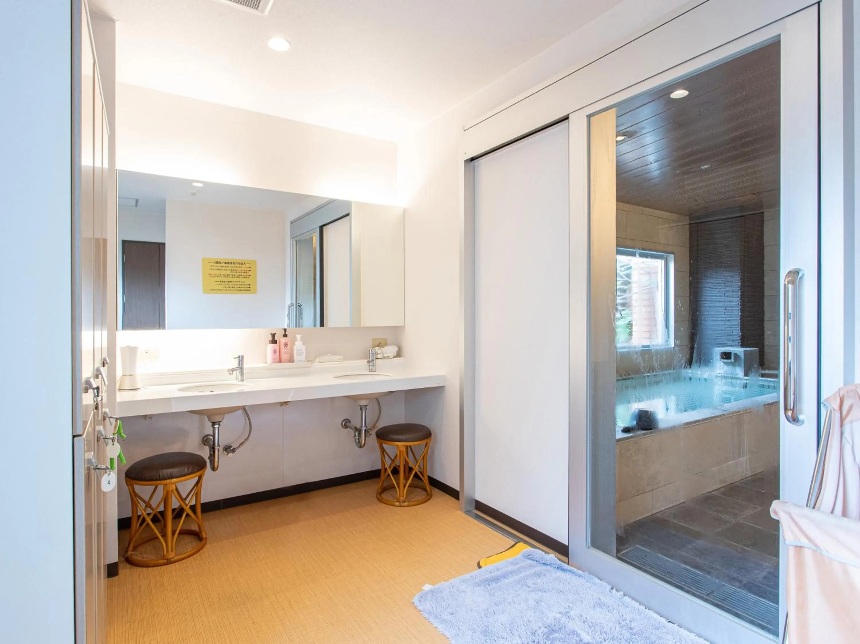 Public Bath, Bed in Tabist New World Hotel Kagoshima Kanoya