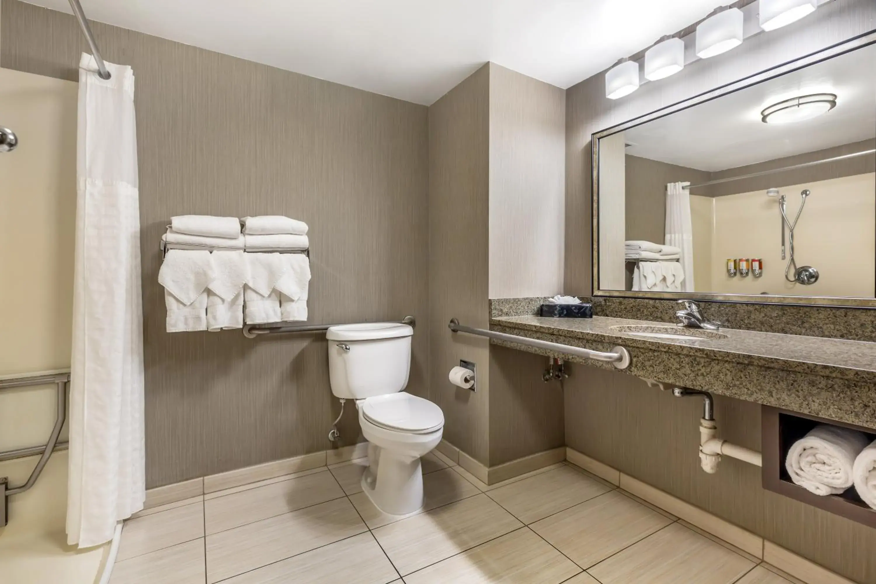 King Suite - Accessible/Non-Smoking in Comfort Inn & Suites Logan International Airport King Suite - Accessible/Non-Smoking in Comfort Inn & Suites Logan International Airport