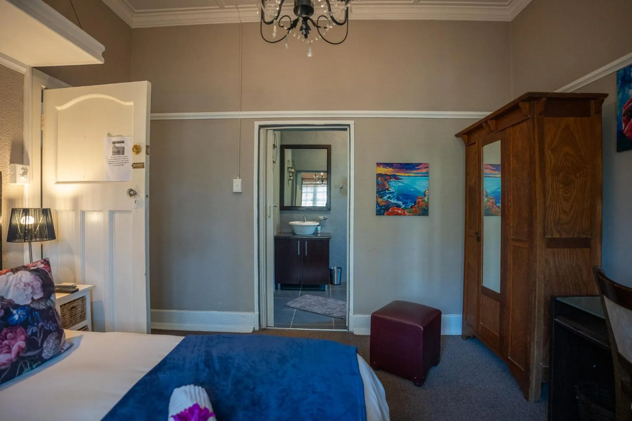 Bed in Palm Tree Manor