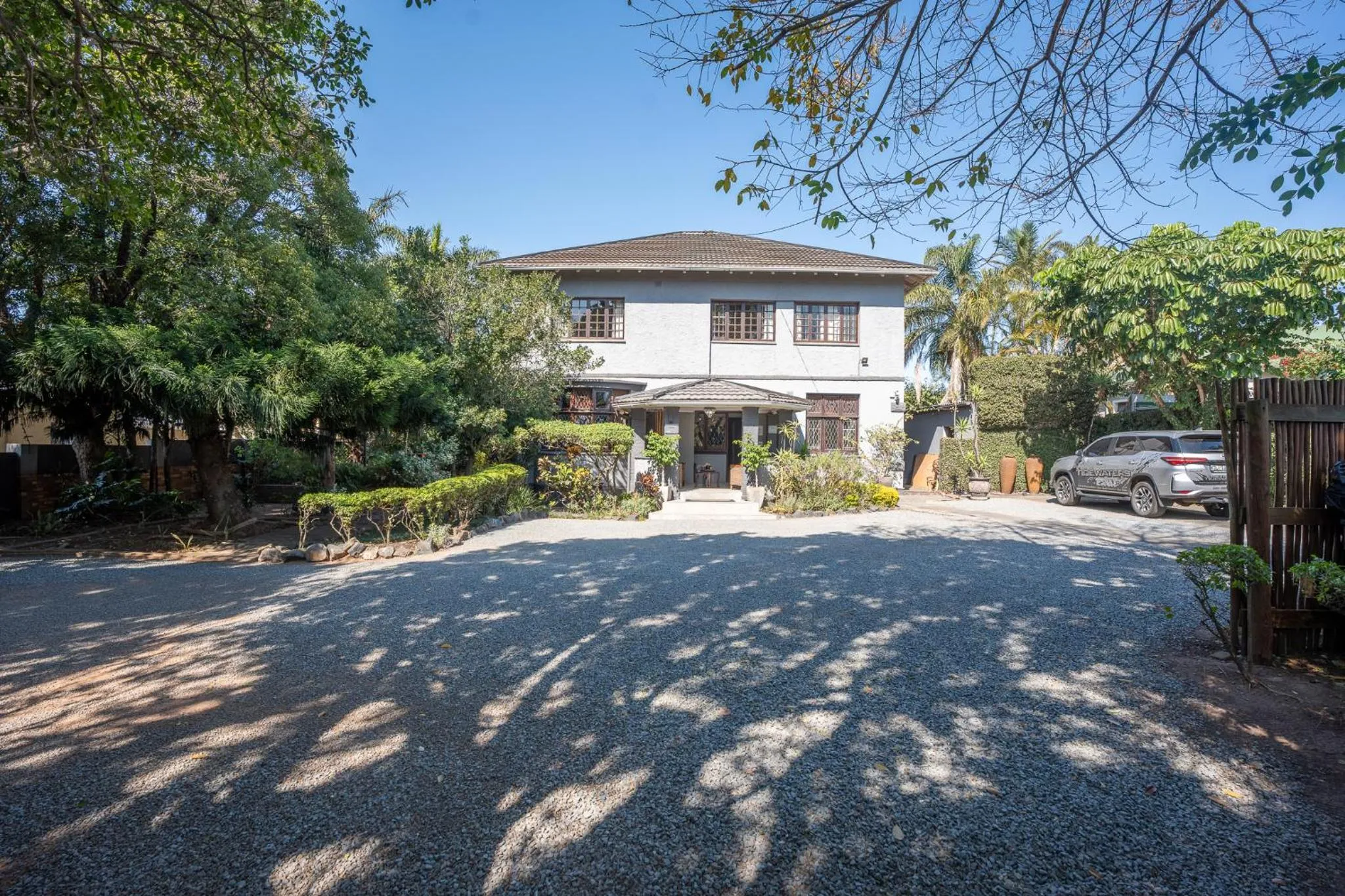 Property building in Palm Tree Manor
