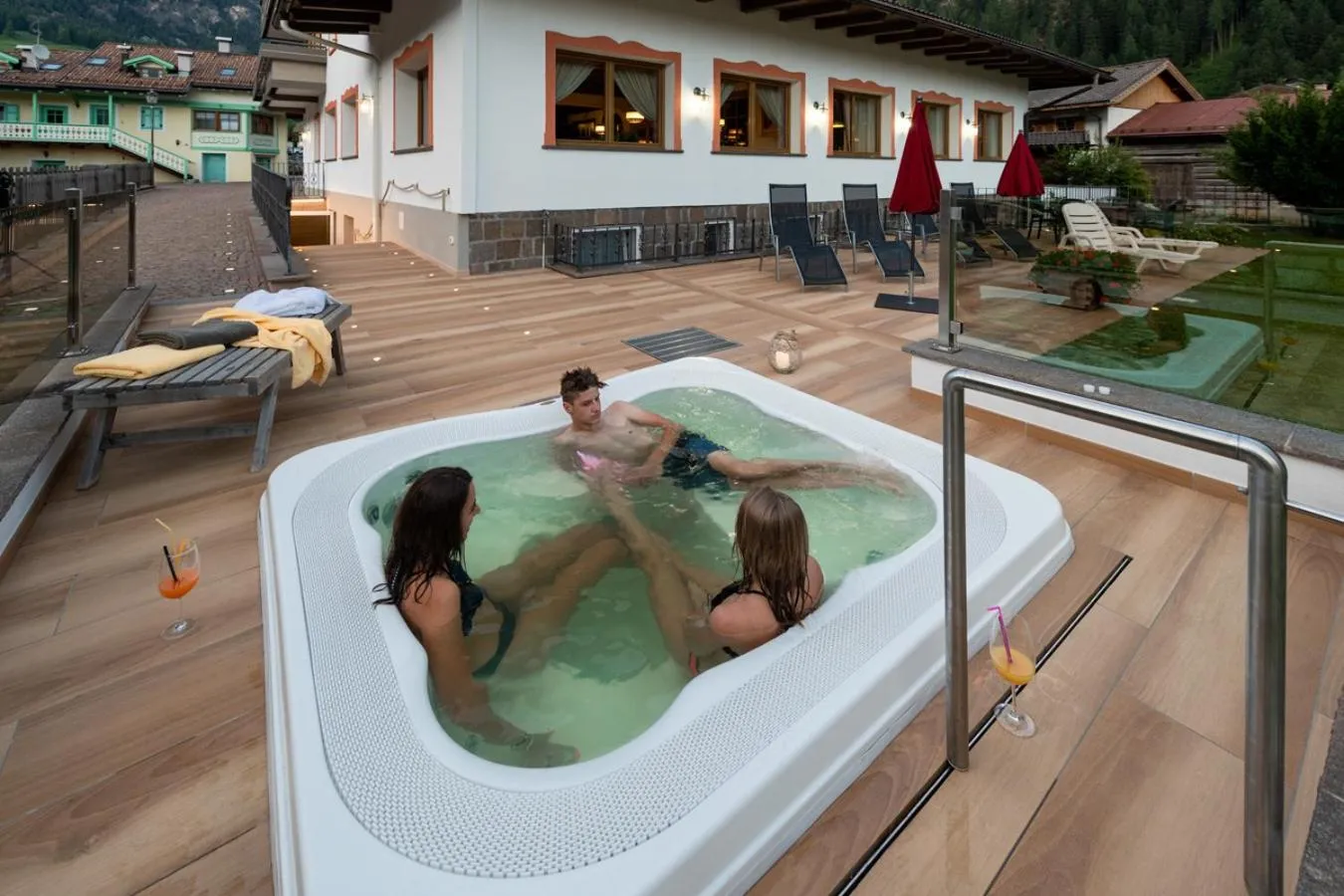 Hot Tub in Albergo Contrin