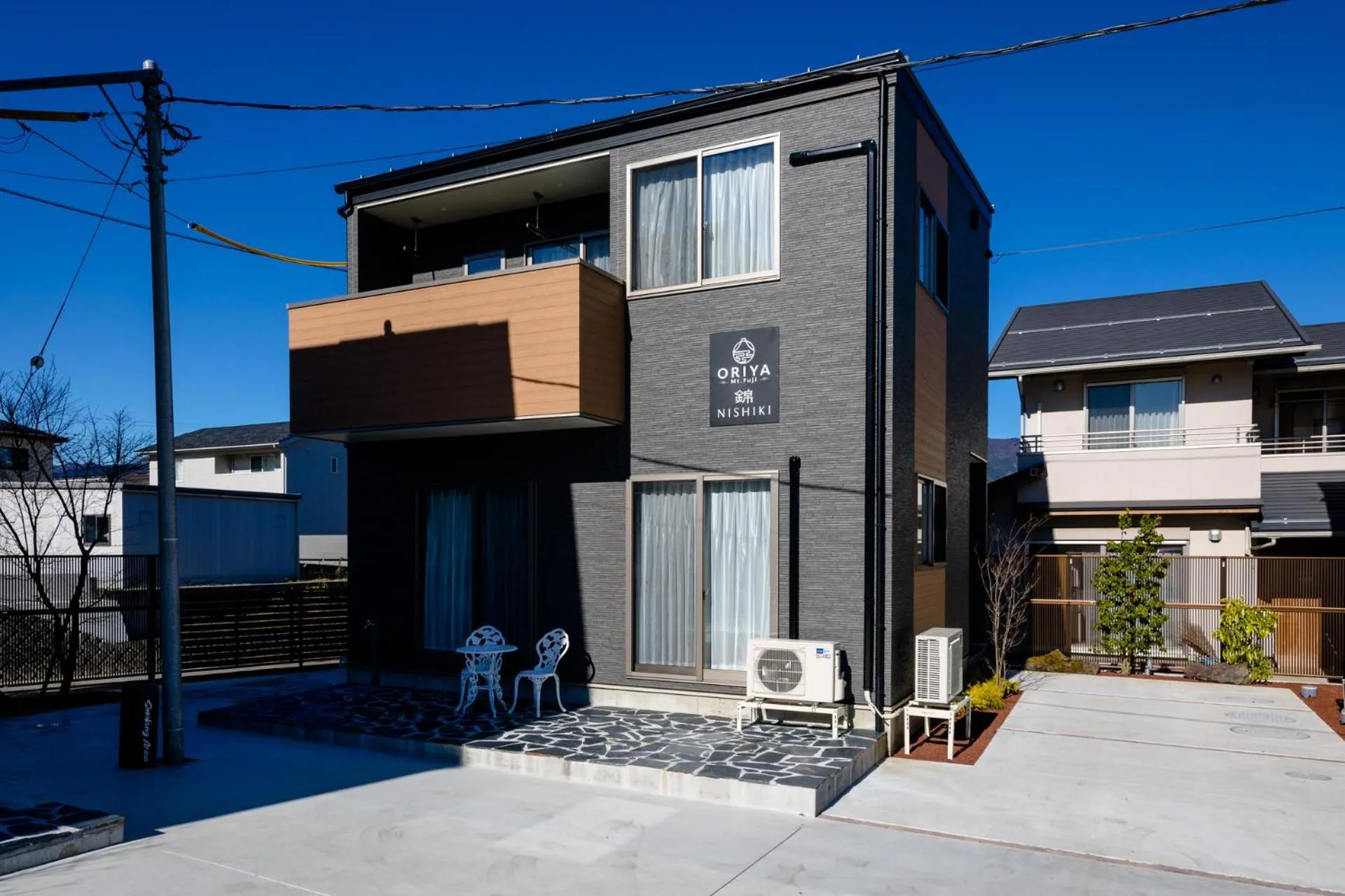 Property building in 22 ORIYA Mt Fuji -錦NISHIKI-