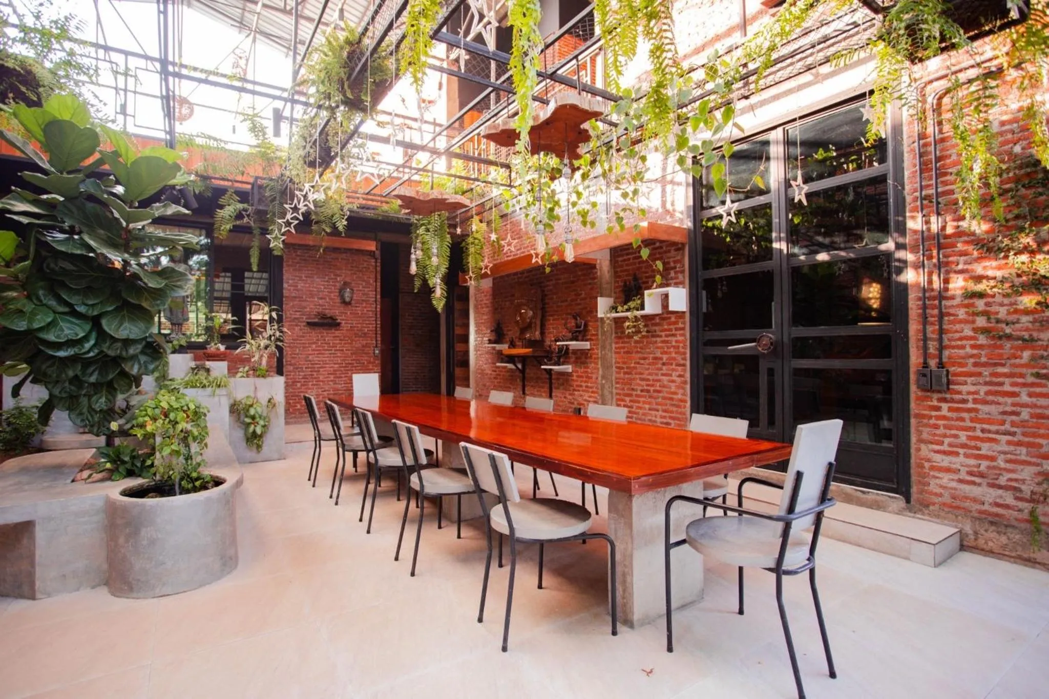 Restaurant/places to eat in SuanGlangNa