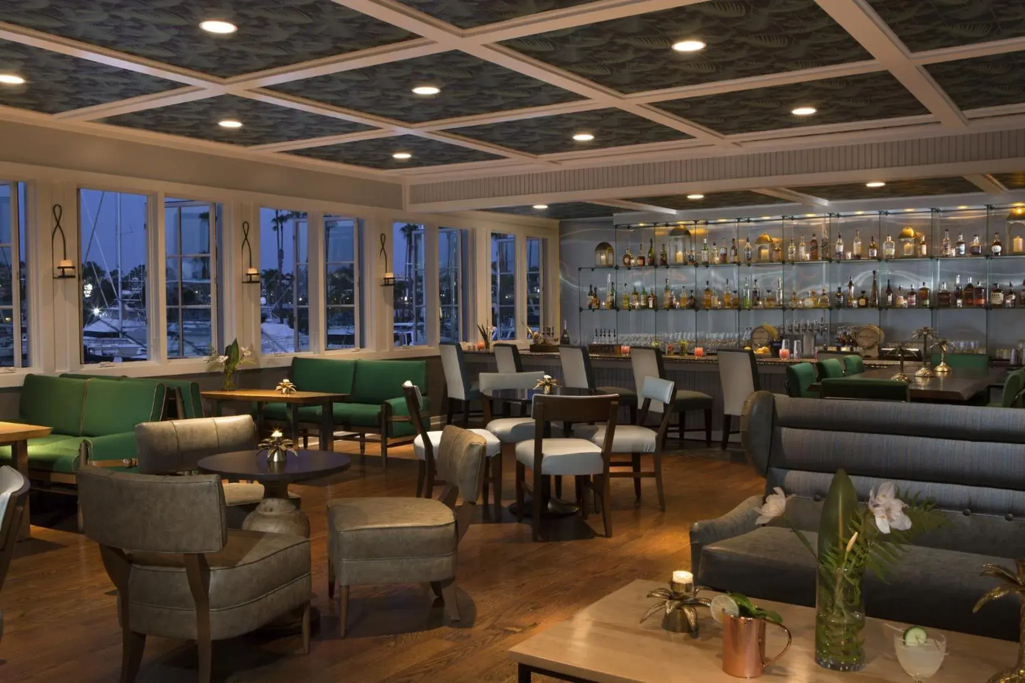 Lounge or bar, Lounge/Bar in The Portofino Hotel & Marina