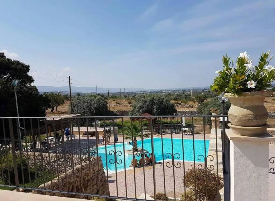 Balcony/Terrace in Agriturismo Valle di Chiaramonte