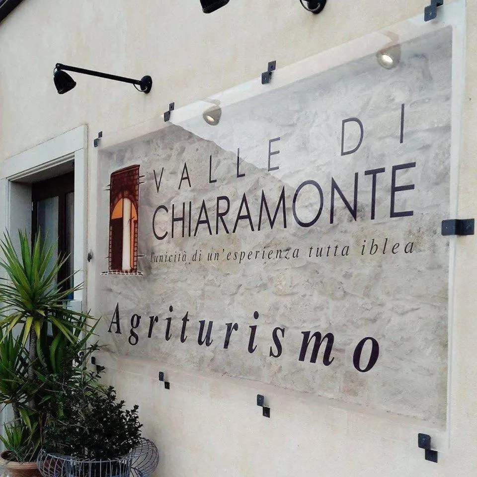 Facade/entrance in Agriturismo Valle di Chiaramonte