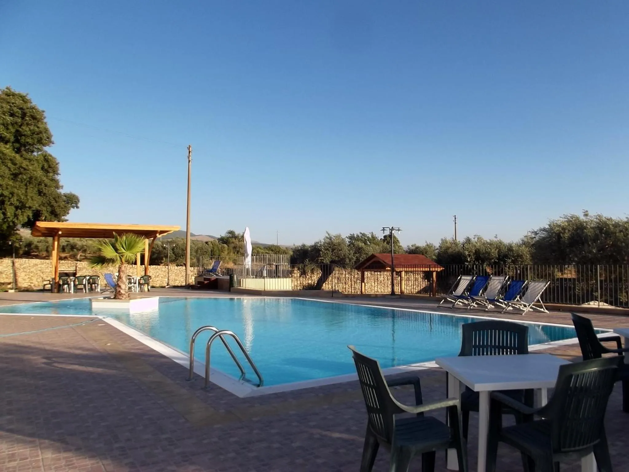 Swimming pool in Agriturismo Valle di Chiaramonte