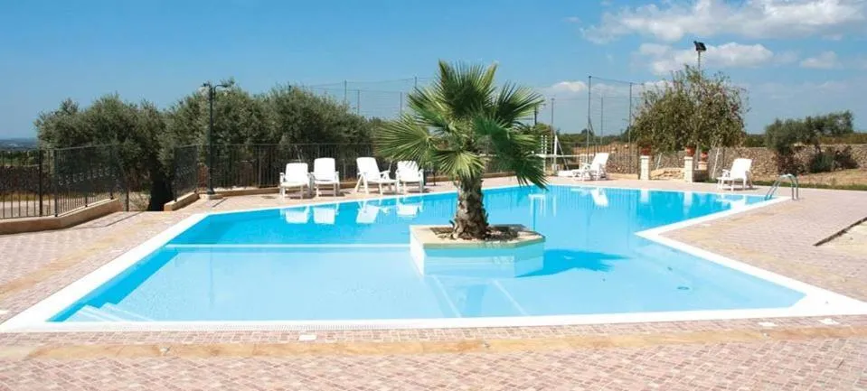 Swimming pool in Agriturismo Valle di Chiaramonte