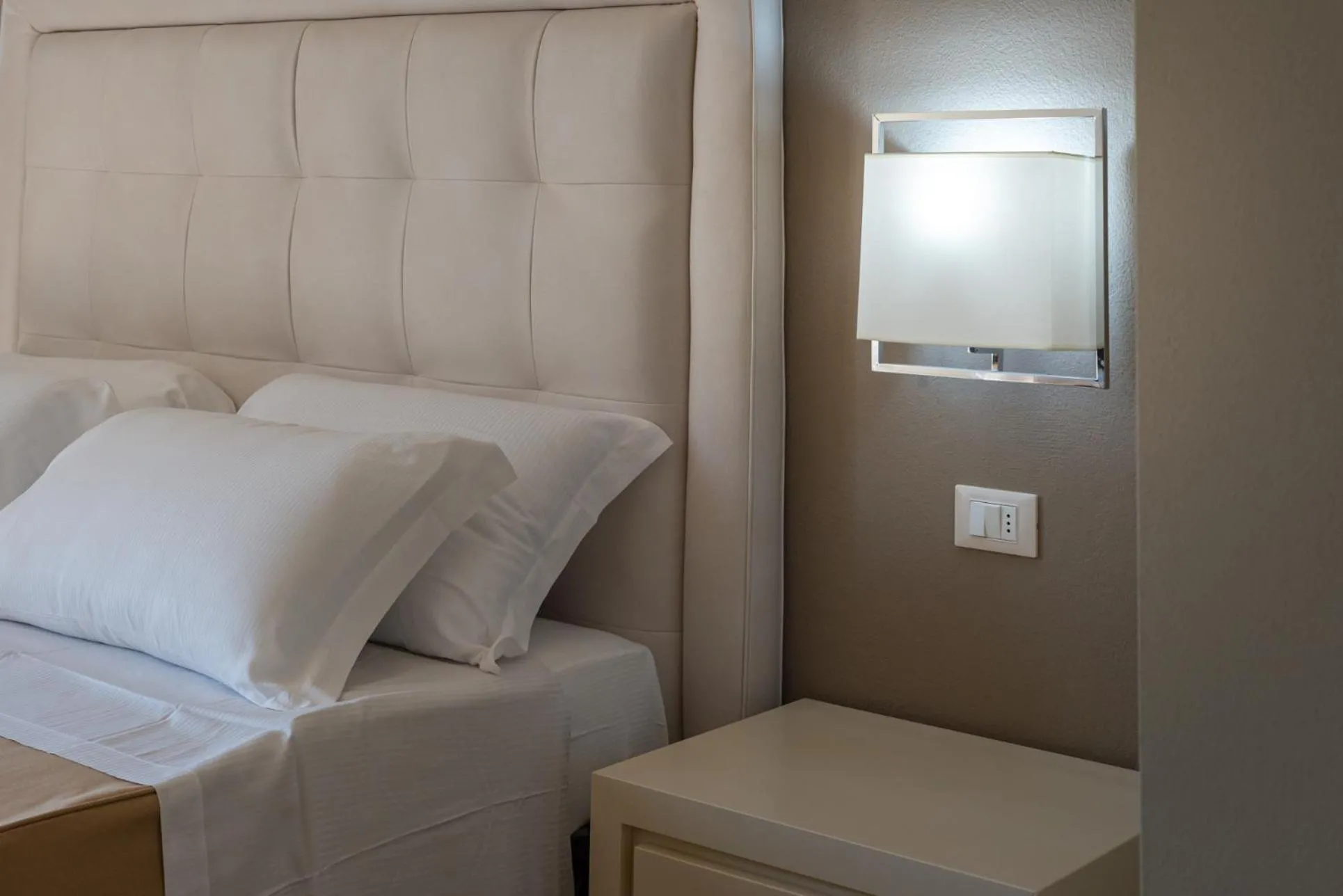 Bedroom, Bed in Hotel Villa Bolgheri