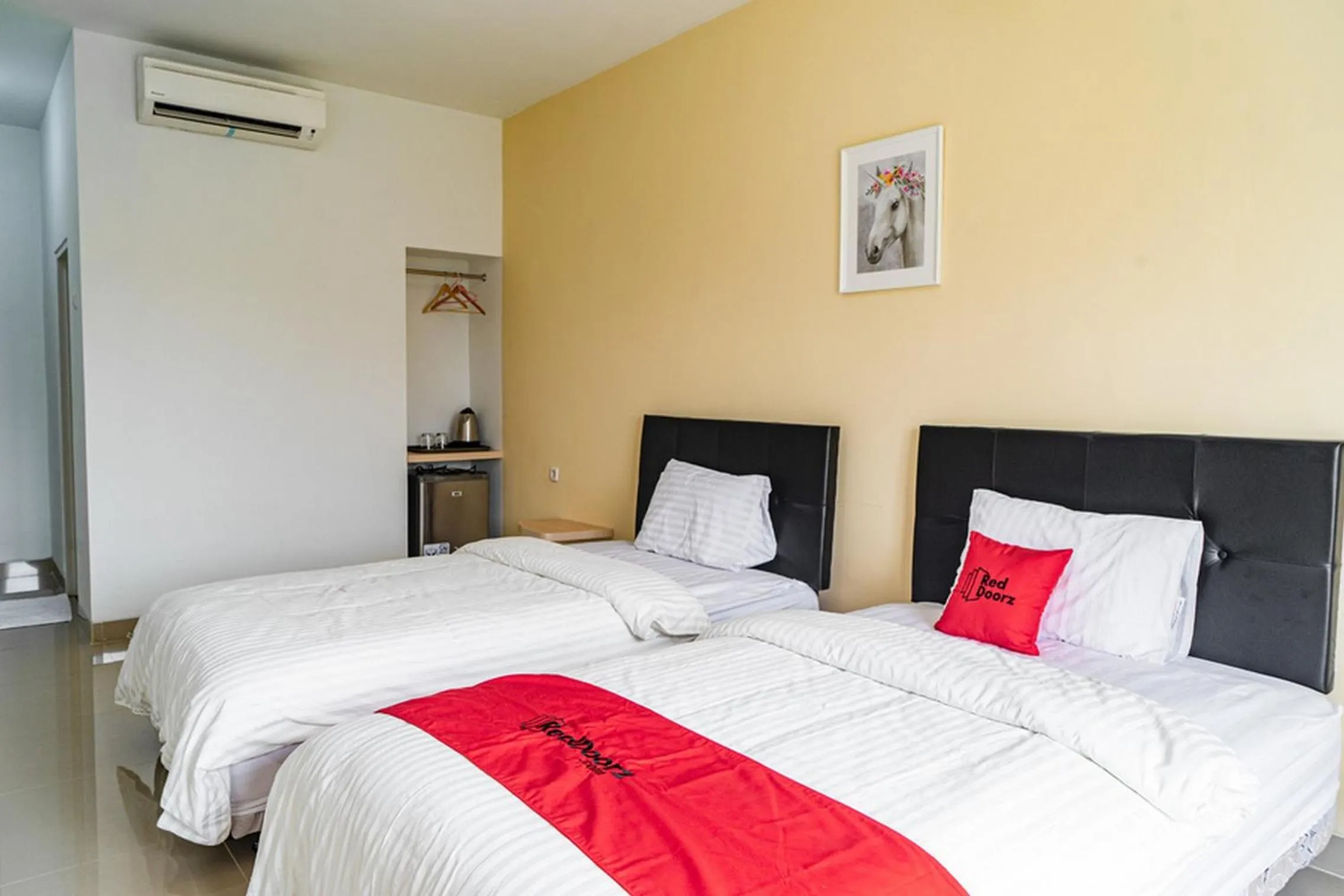 Bedroom, Bed in RedDoorz Plus near Teras Kota 3