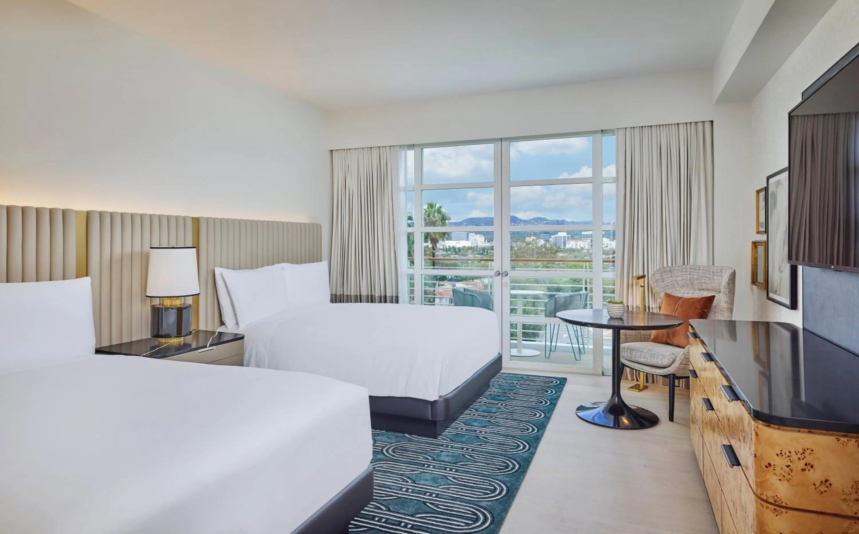 Bed in Cameo Beverly Hills