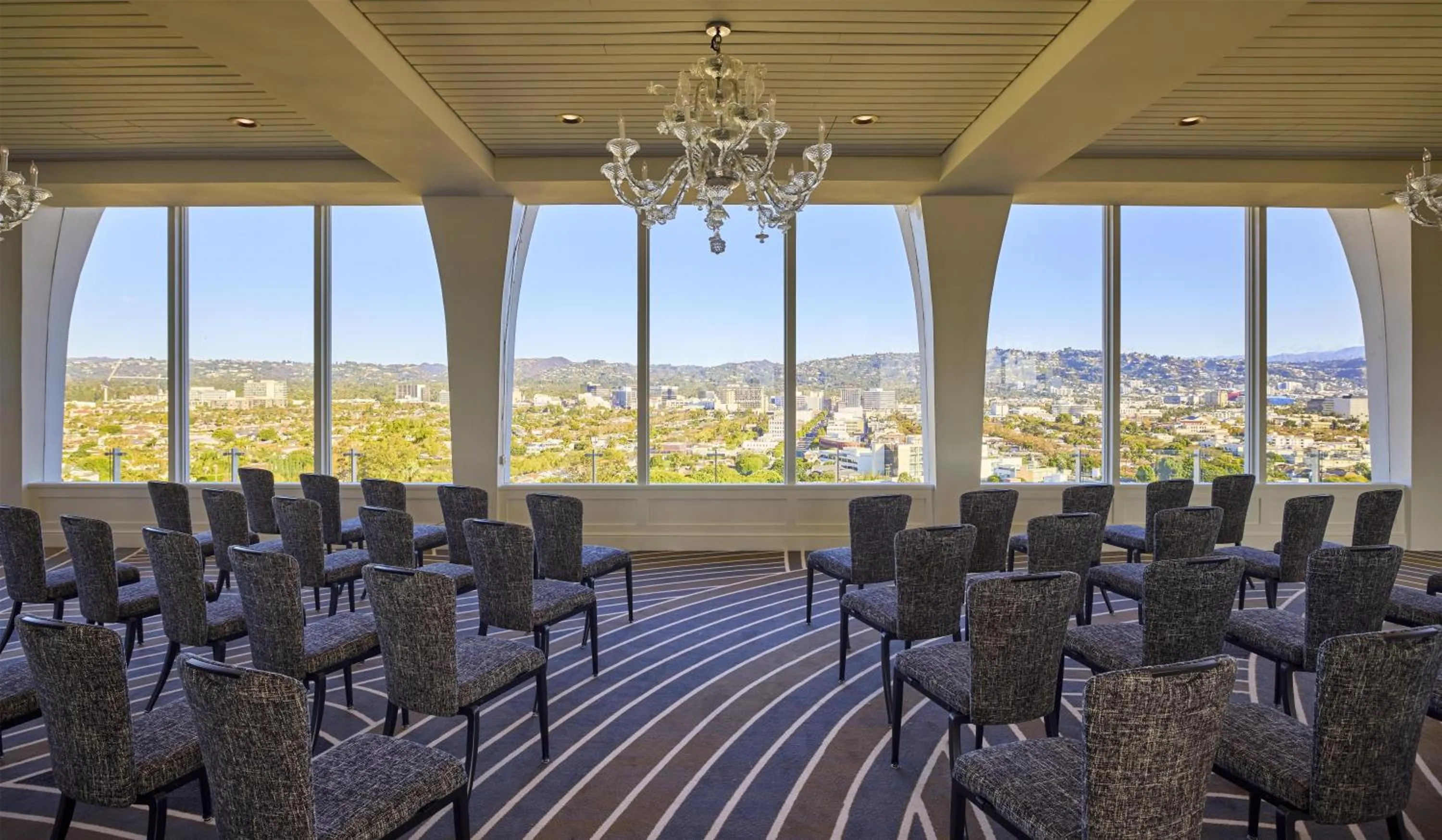 Meeting/conference room in Cameo Beverly Hills, LXR Hotels & Resorts