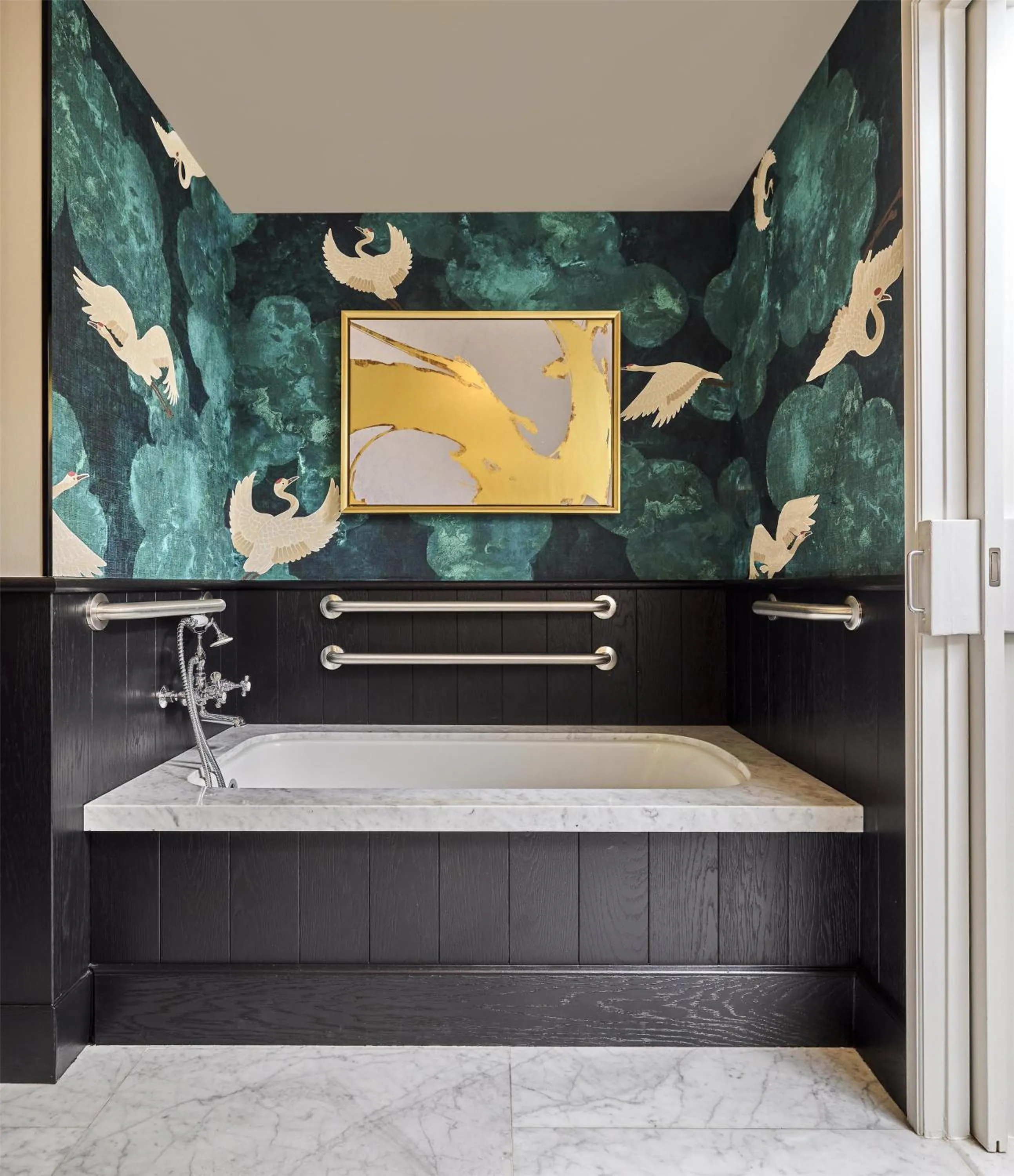 Bathroom in Cameo Beverly Hills, LXR Hotels & Resorts