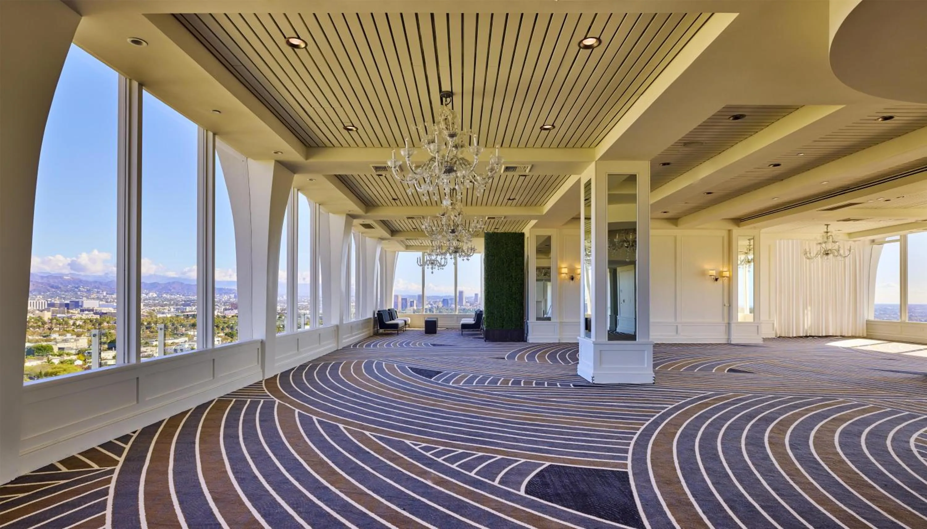 Meeting/conference room in Cameo Beverly Hills, LXR Hotels & Resorts