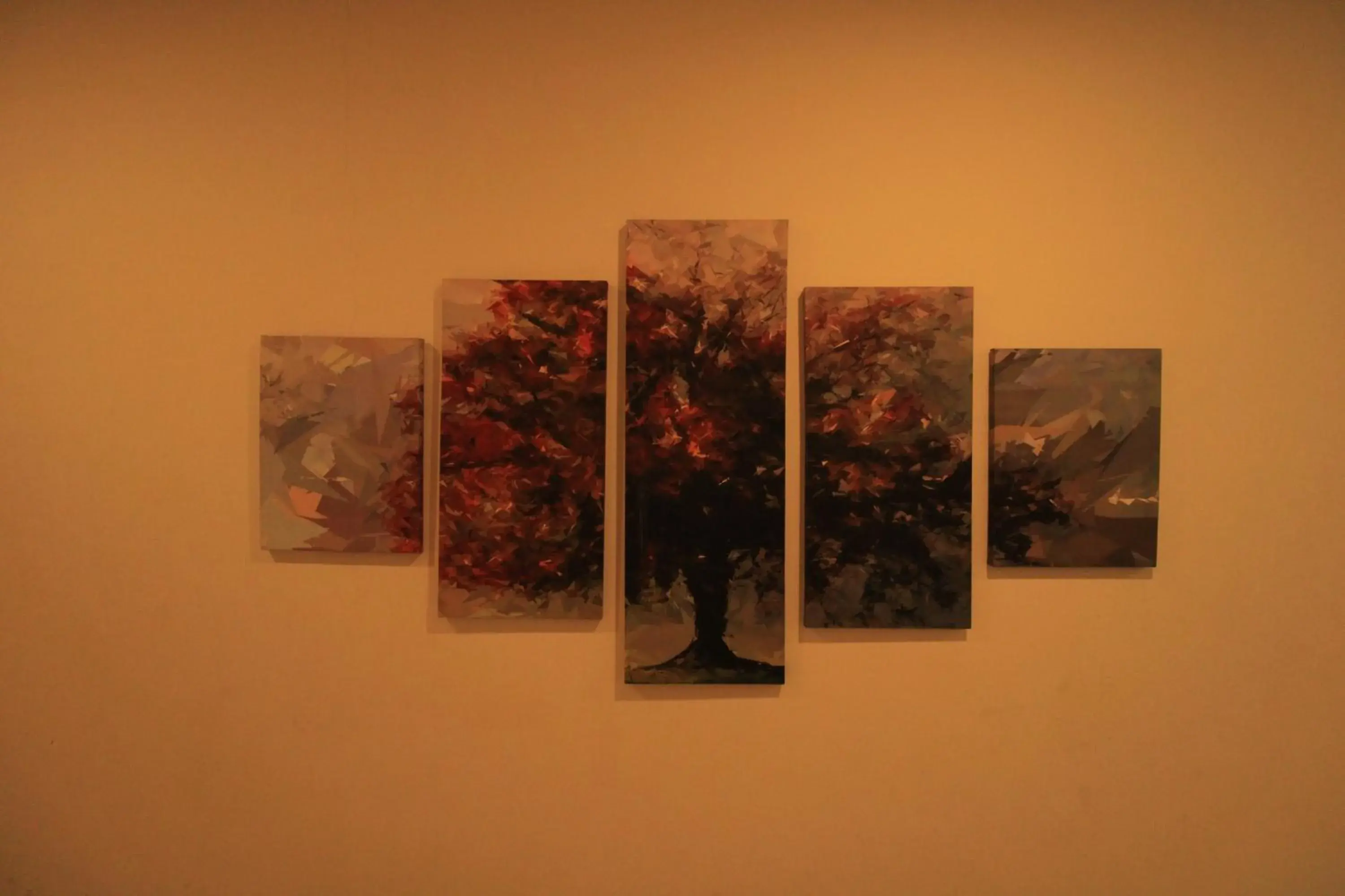 Facade/entrance in Arunaa Inn Airport Hotel,Chennai Facade/entrance in Arunaa Inn Airport Hotel,Chennai