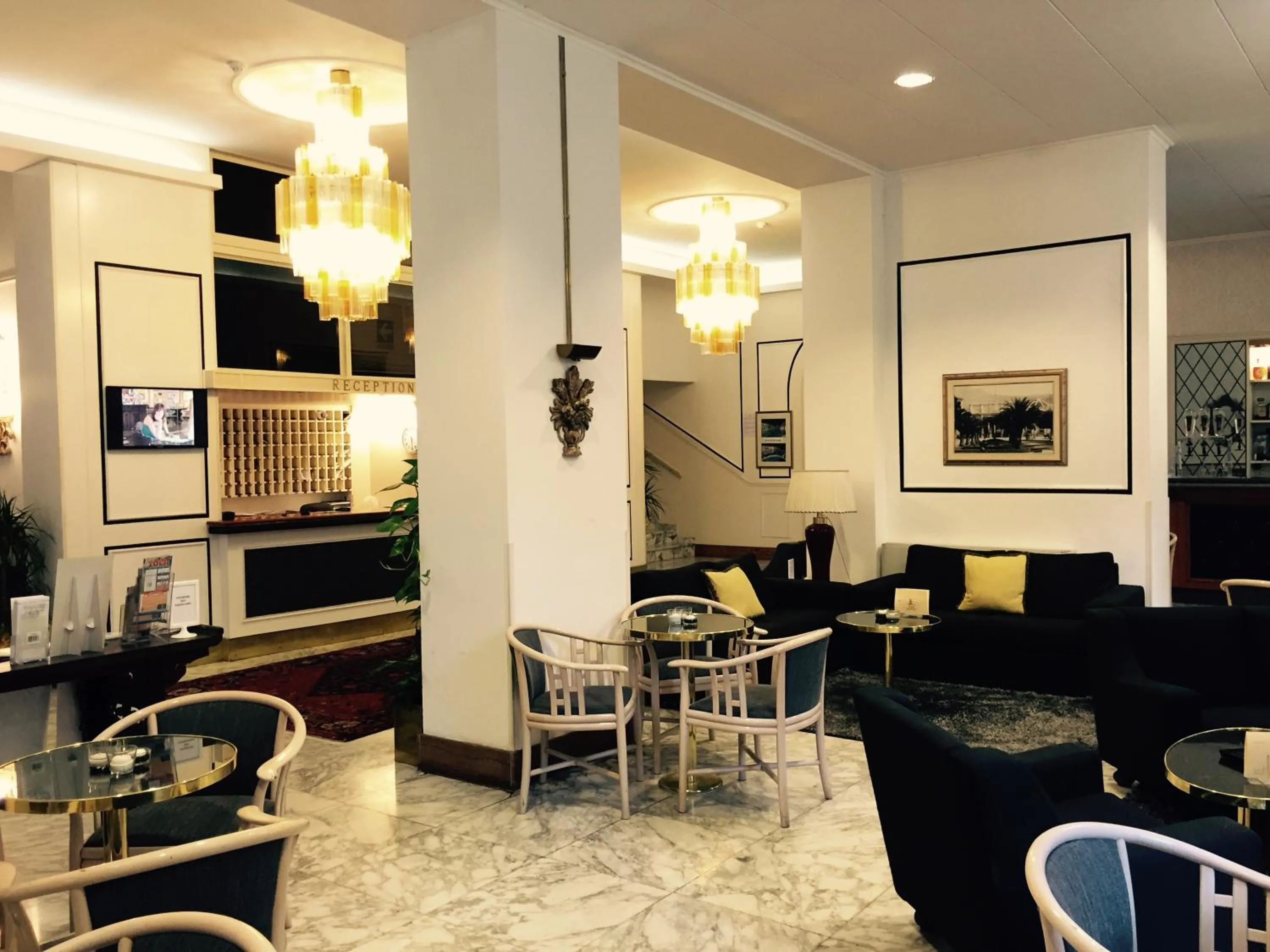 Lobby or reception in Hotel Biondi
