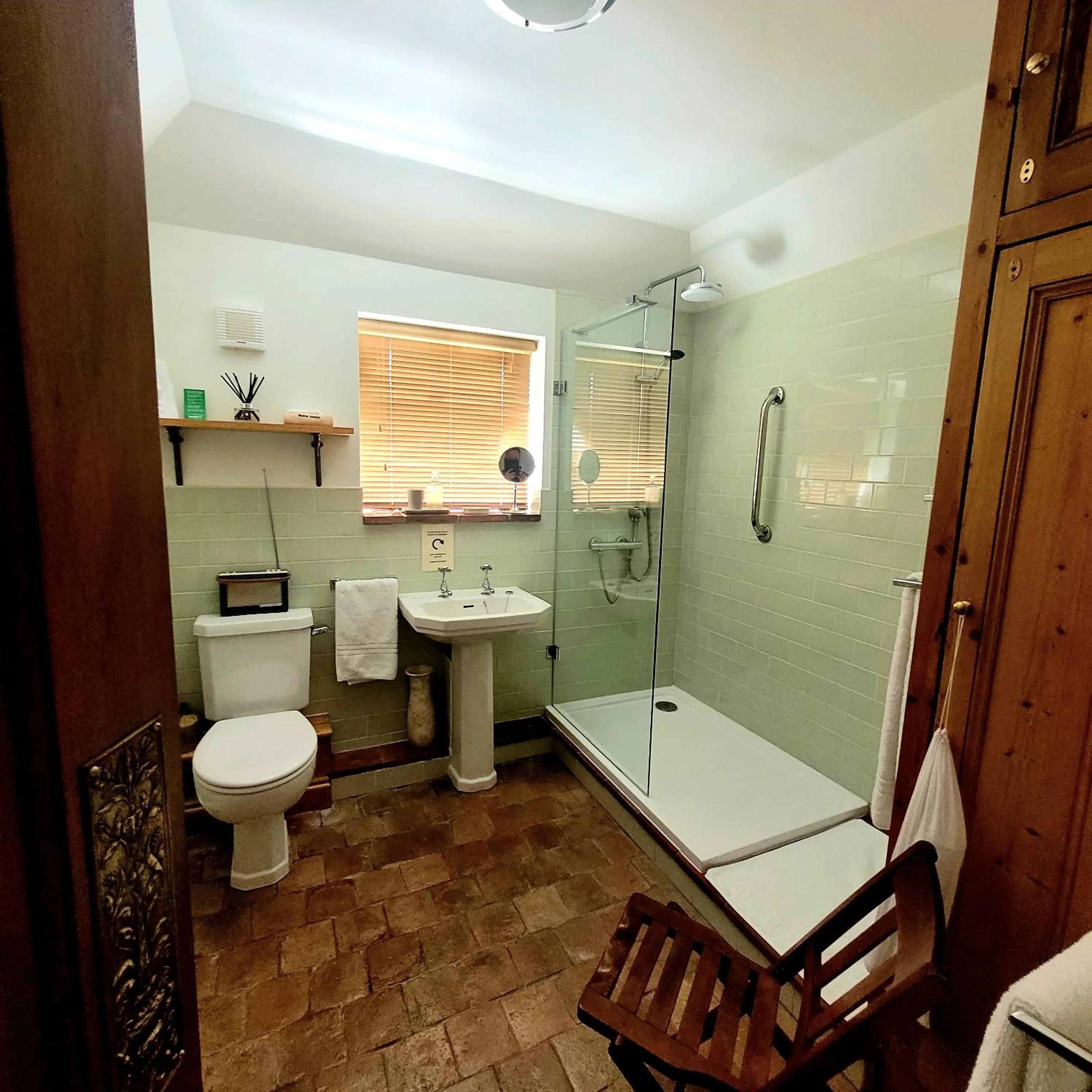 Shower in The Old School B&B