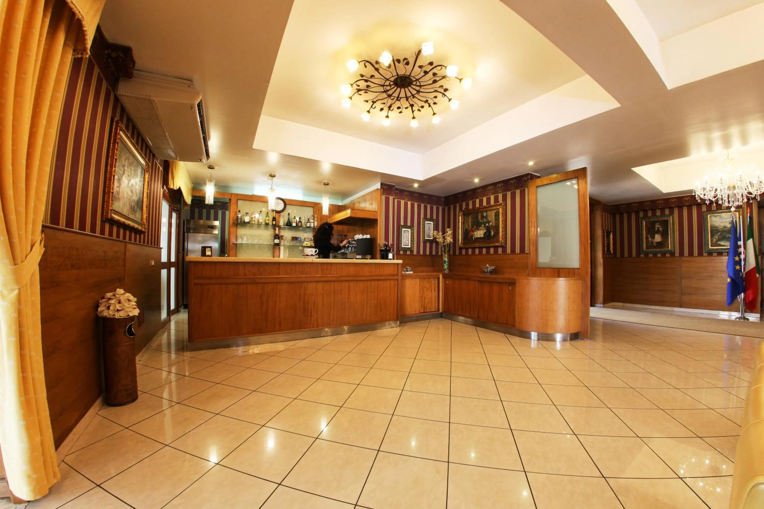 Lobby or reception in Hotel Max
