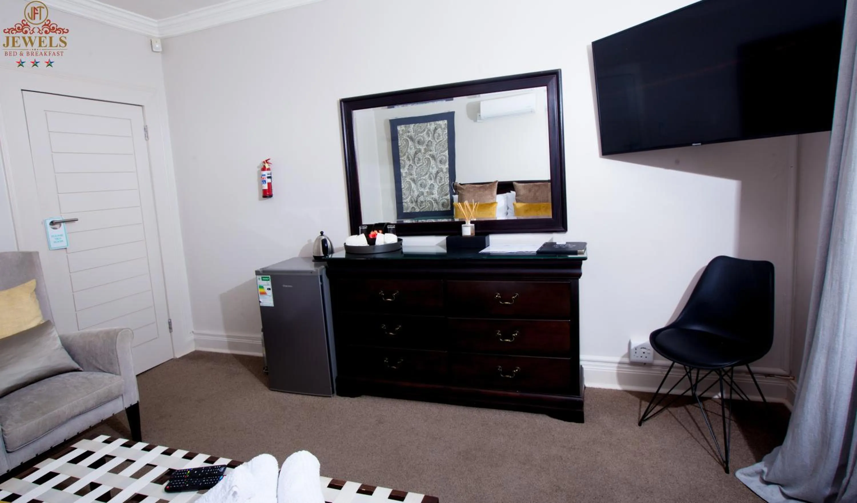 Bedroom in JFT Jewels Guest House