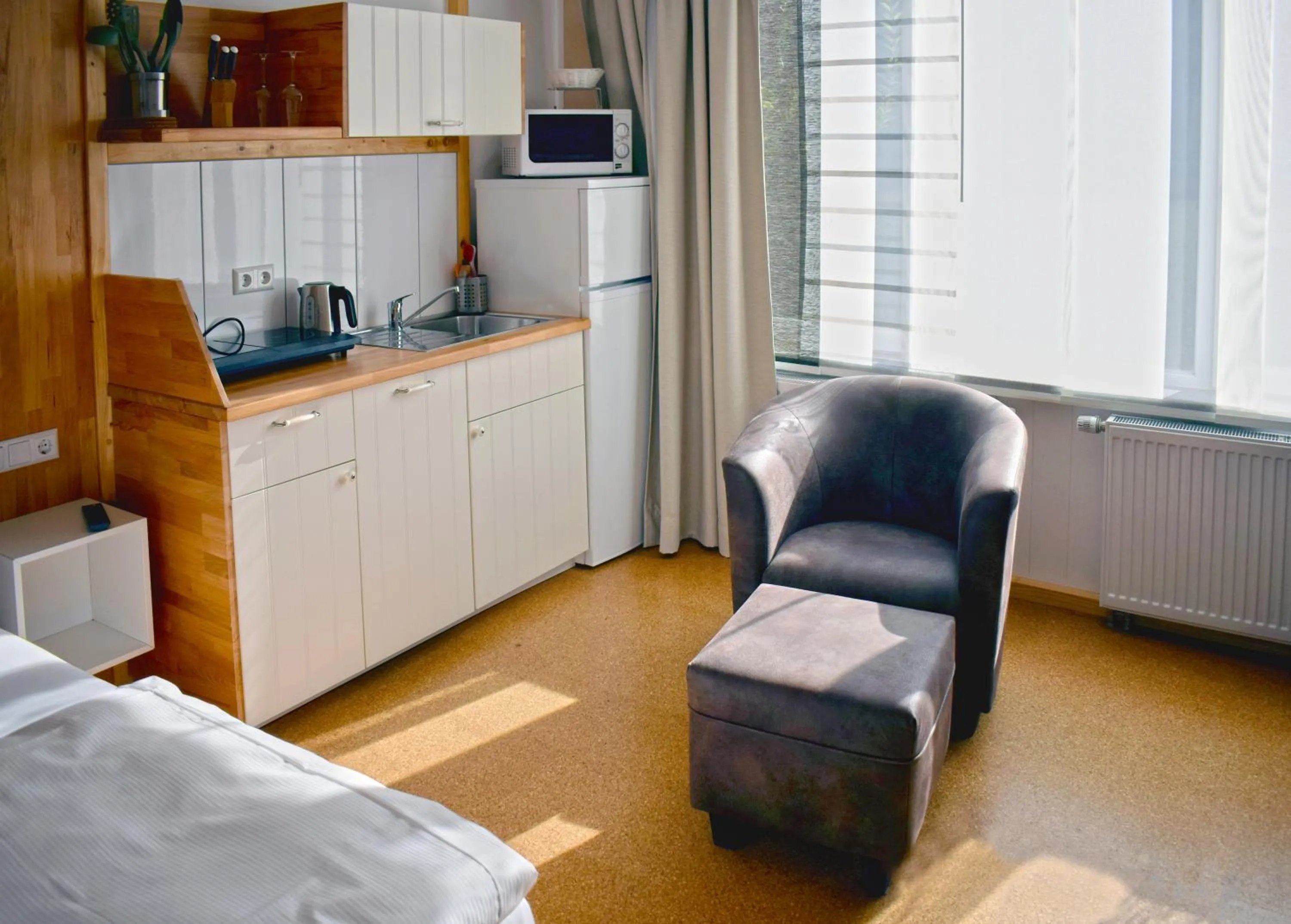 Bed in Apartmenthaus Erlenbach