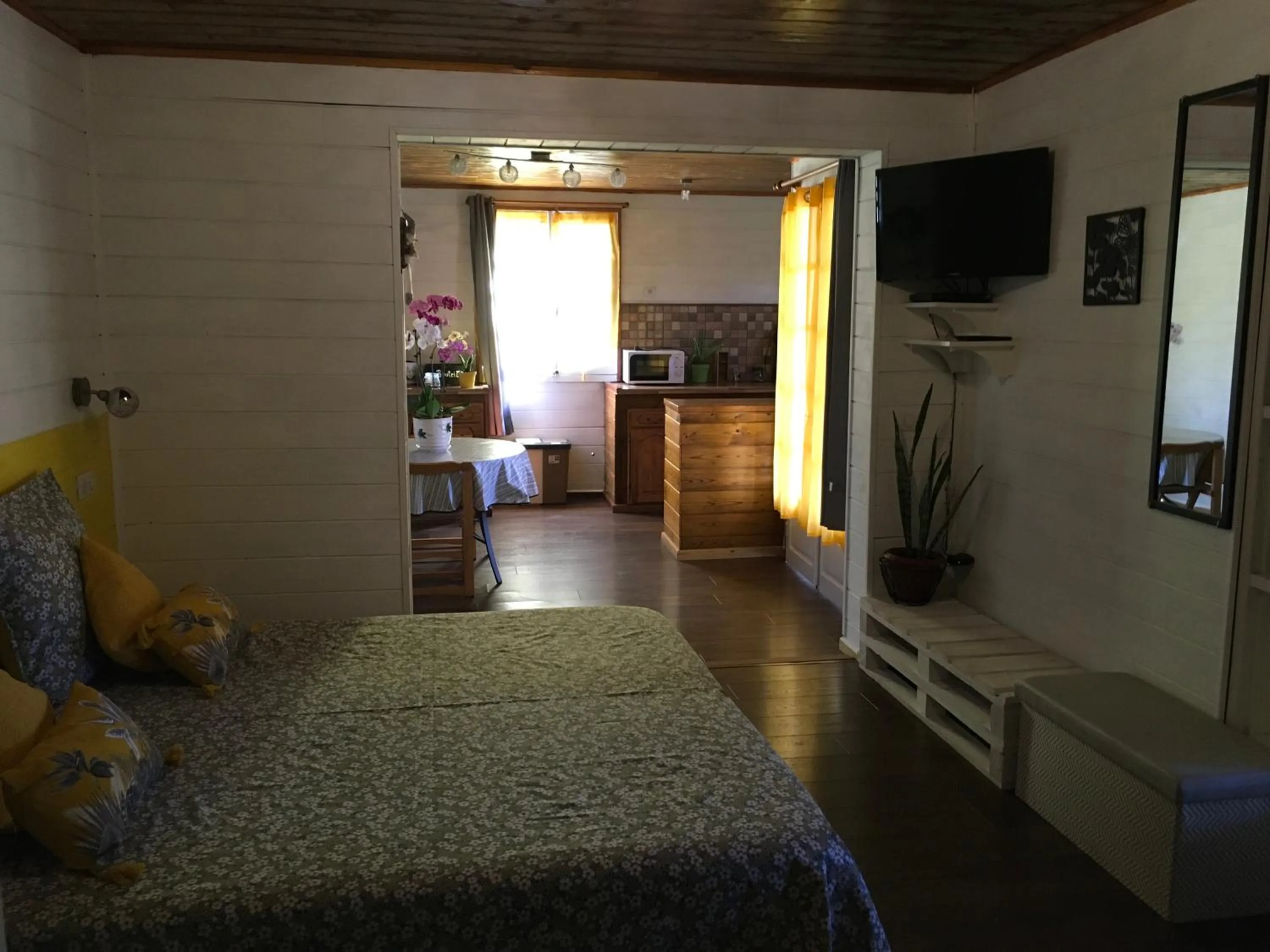 Bed in Ti kaz Hoareau