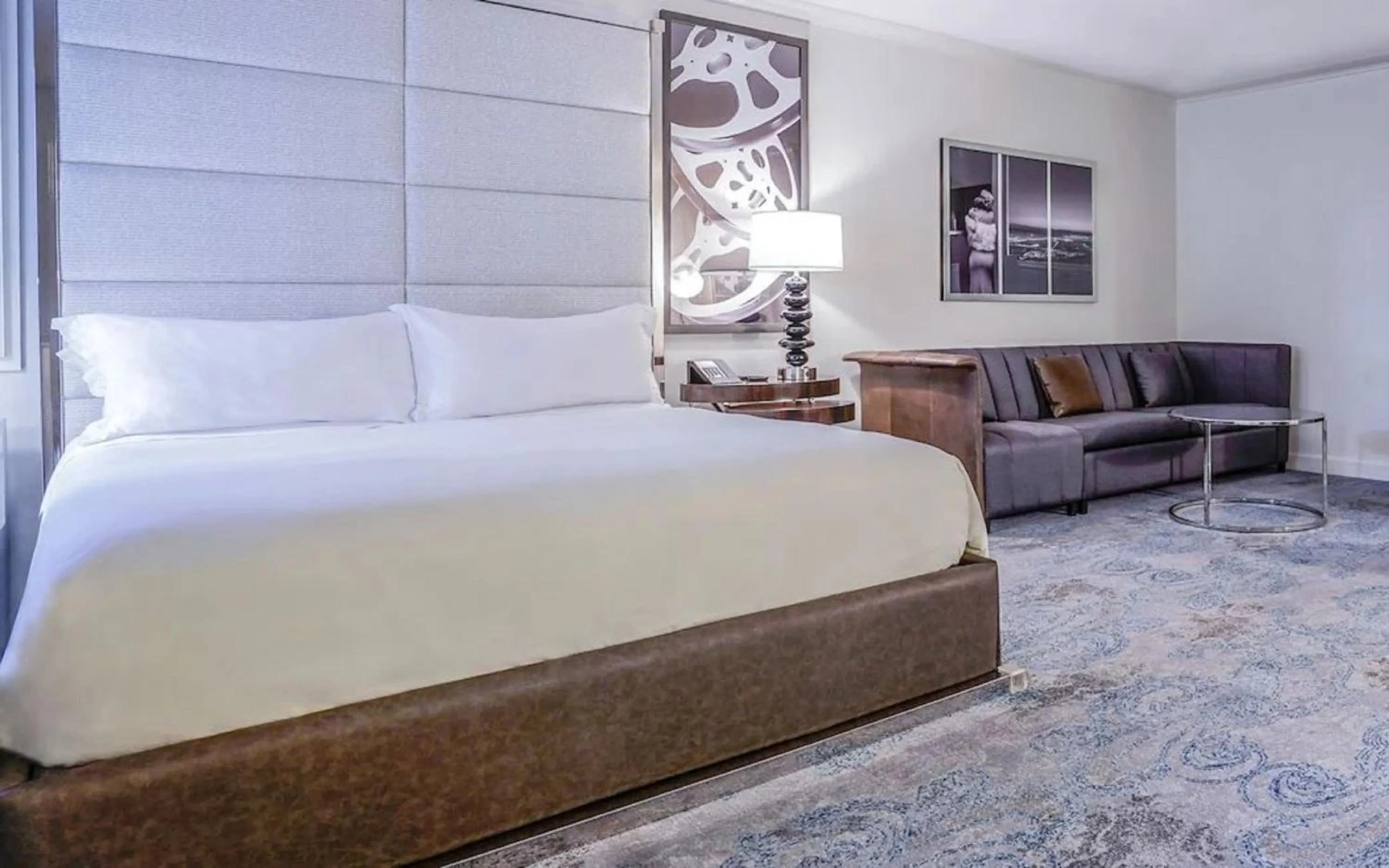 Bed in Hotel Amarano Burbank-Hollywood