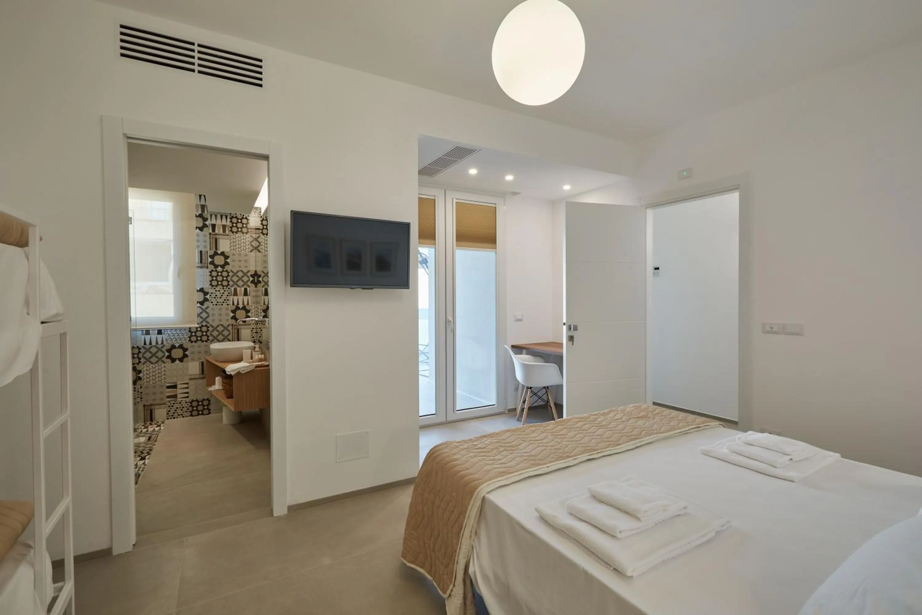 Bathroom, Bed in B&B Torreforte