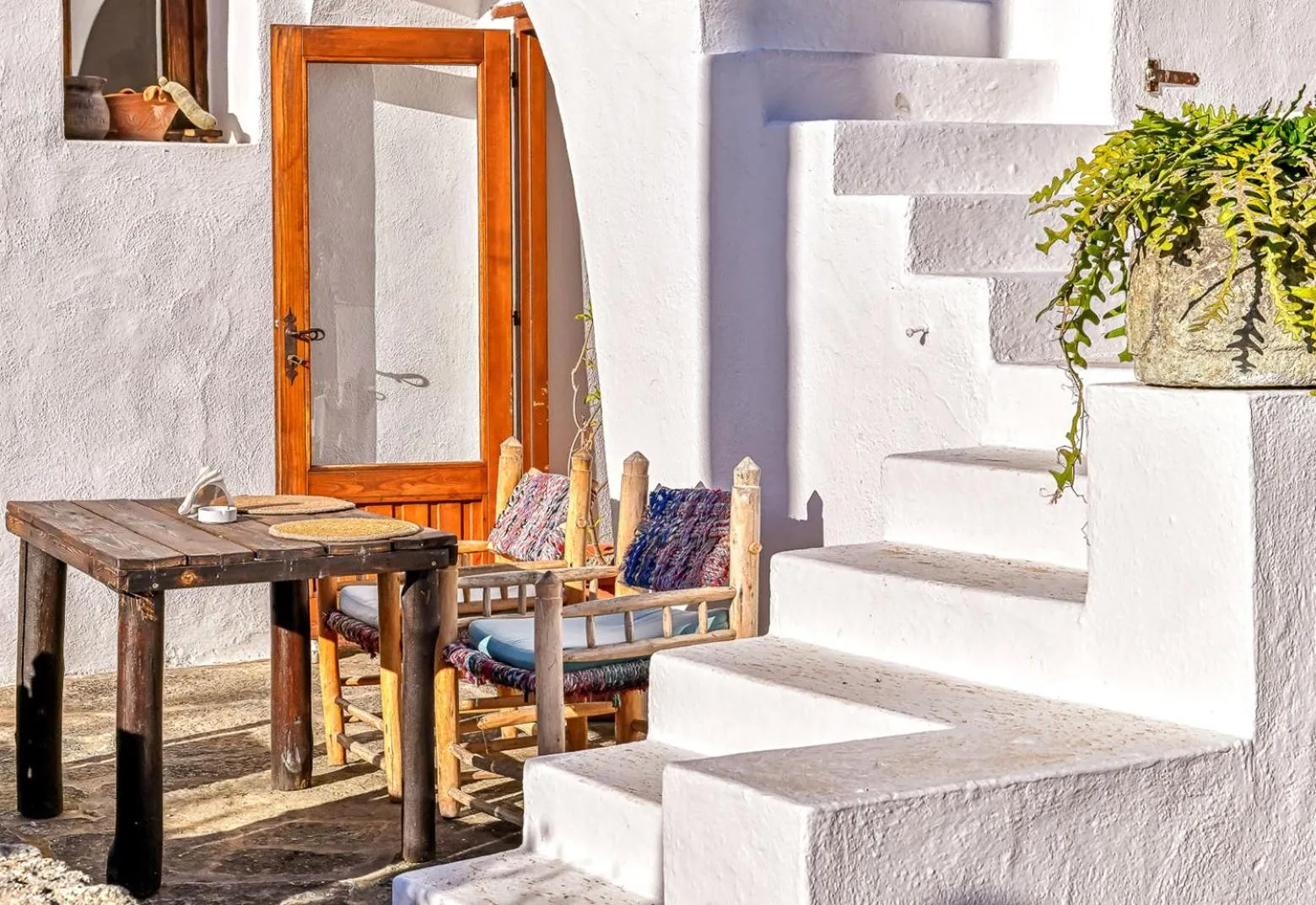 Restaurant/places to eat in Villa Ravino Secret Retreat