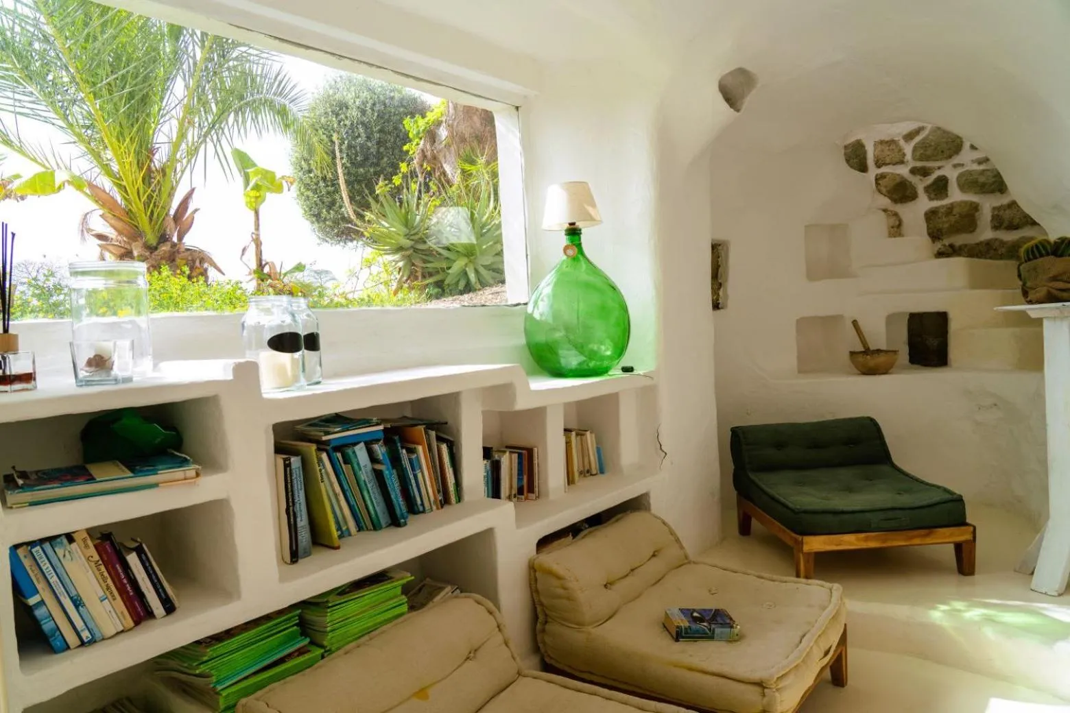 Meeting/conference room in Villa Ravino Secret Retreat