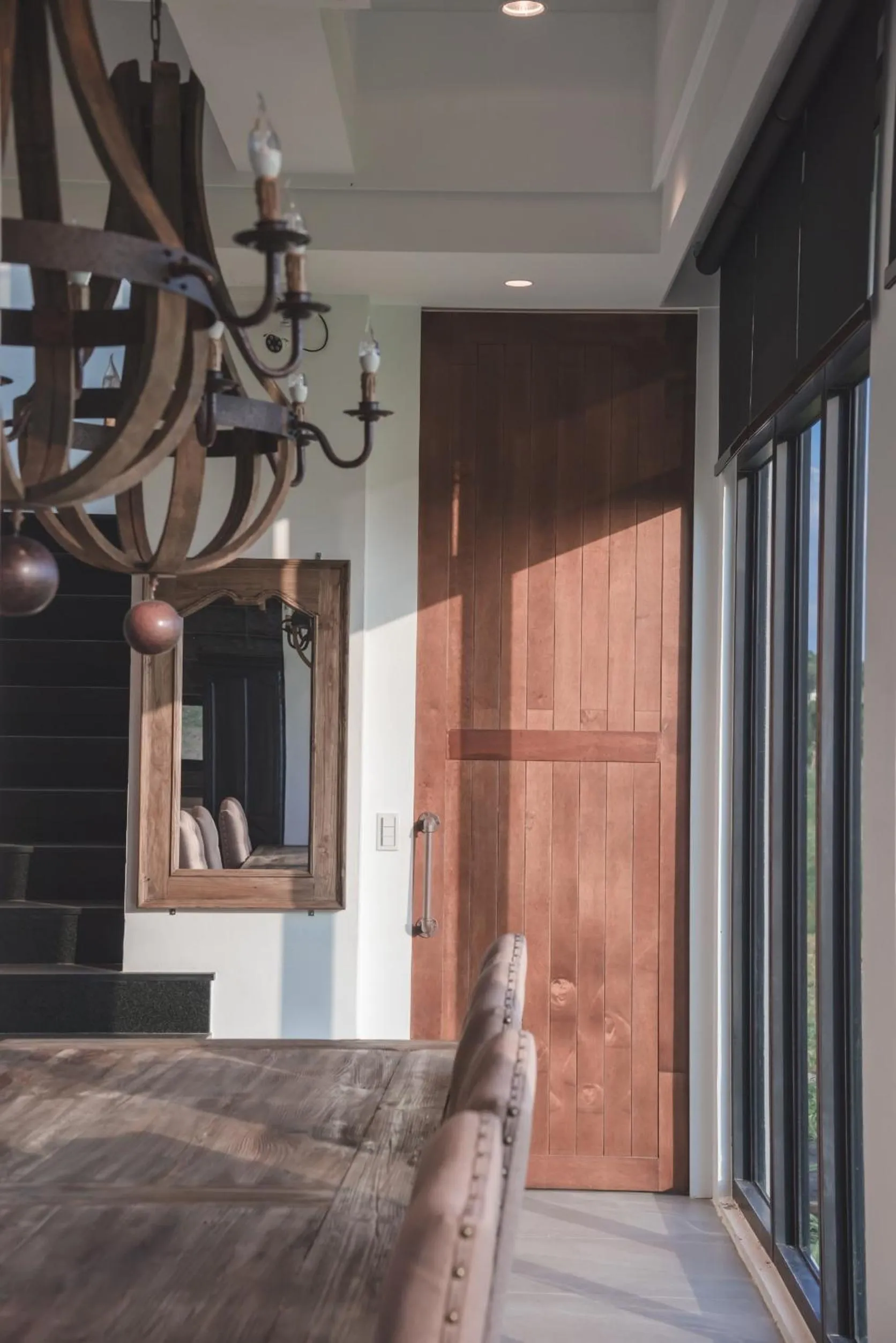 Dining area in Cloud 9 Panorama