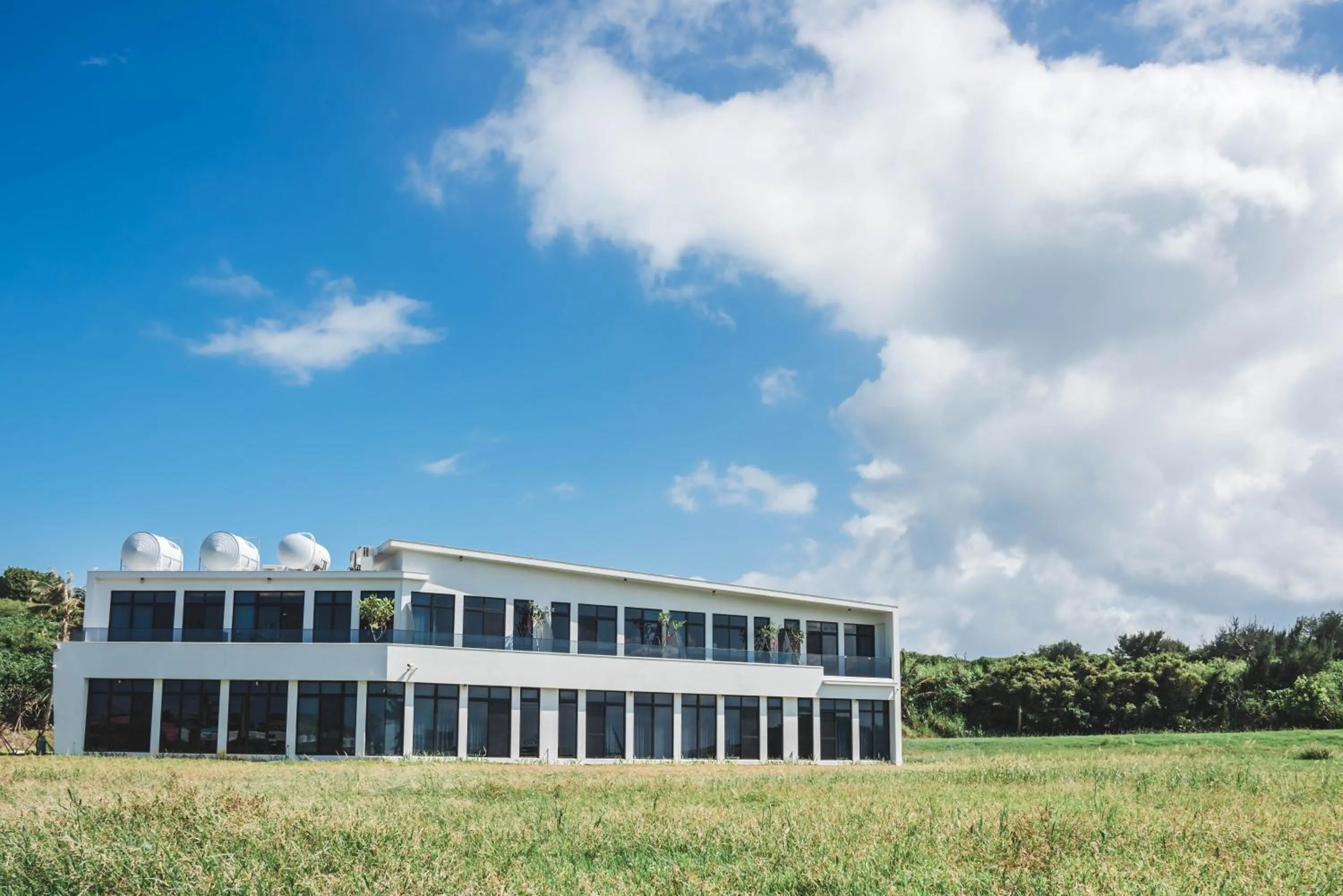 Property building in Cloud 9 Panorama