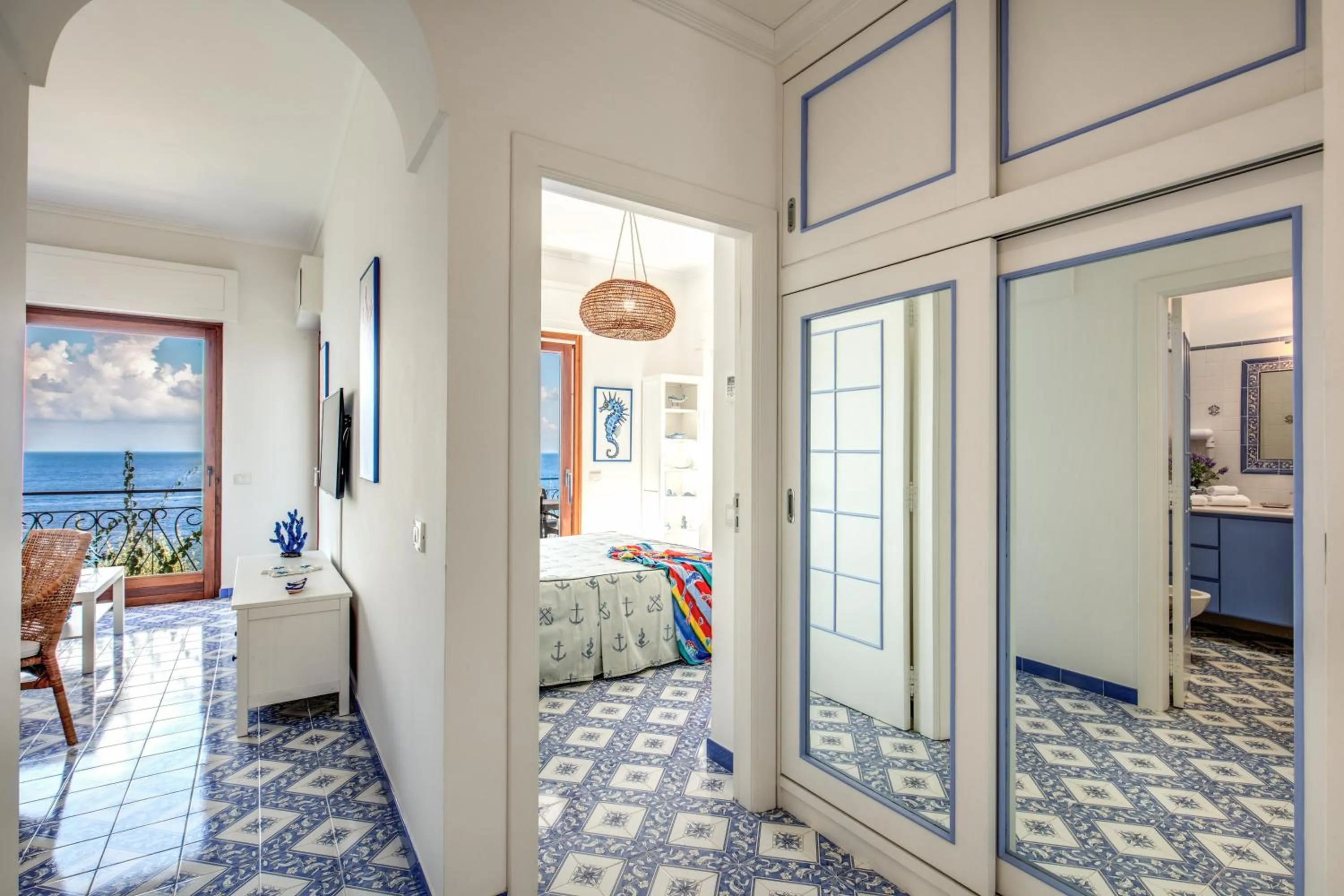 Sea view, Bed in RELAIS TRITONE