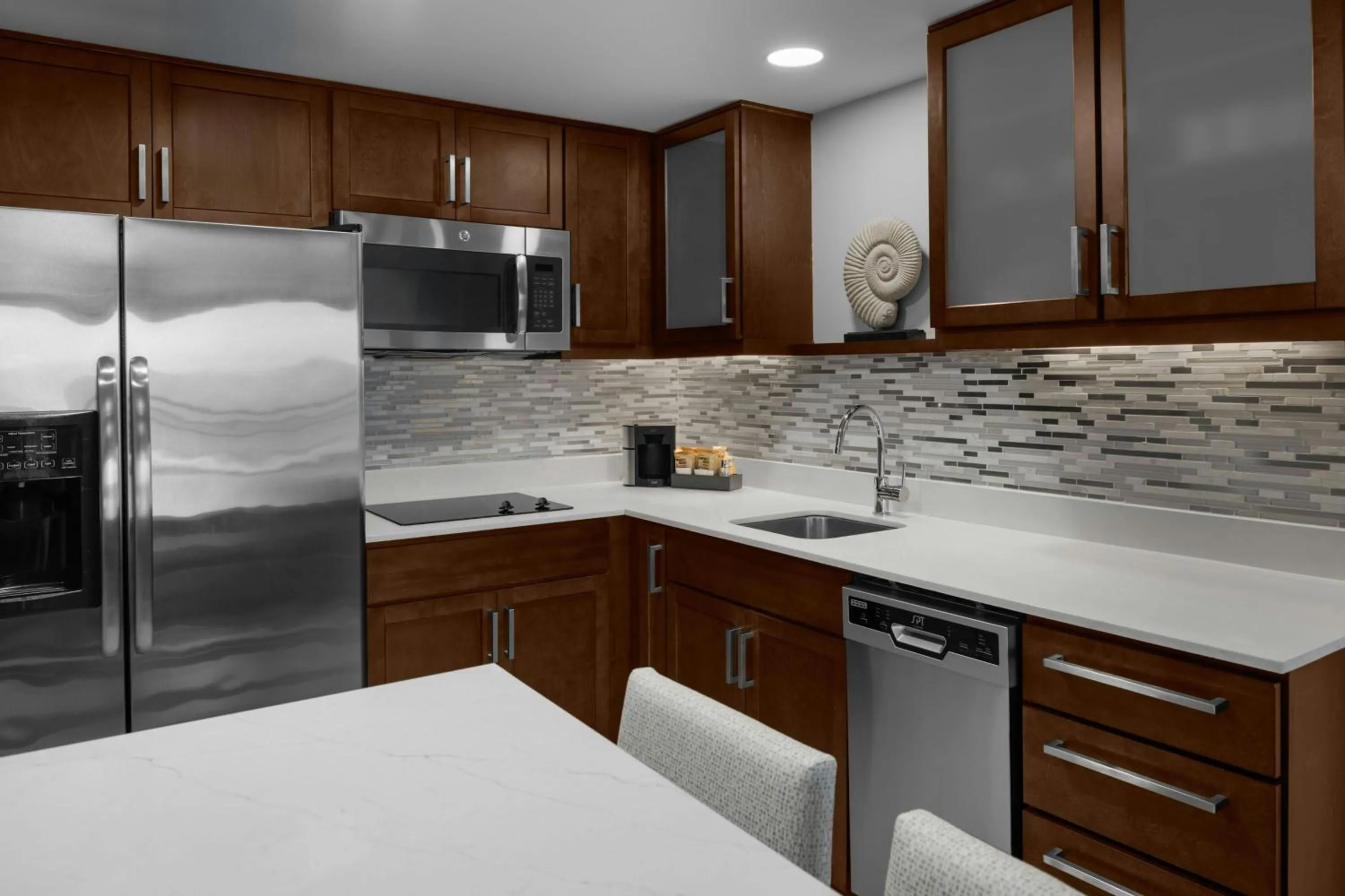 Kitchen or kitchenette in Residence Inn by Marriott Daytona Beach Oceanfront