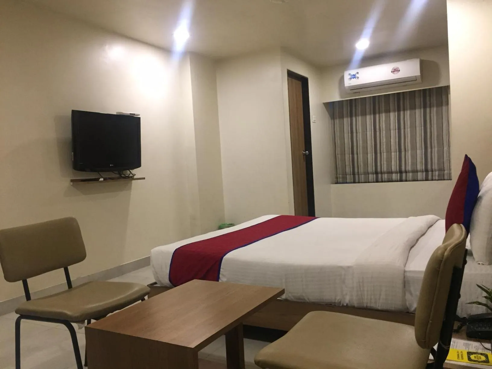 TV and multimedia, Bed in Hotel Imperial