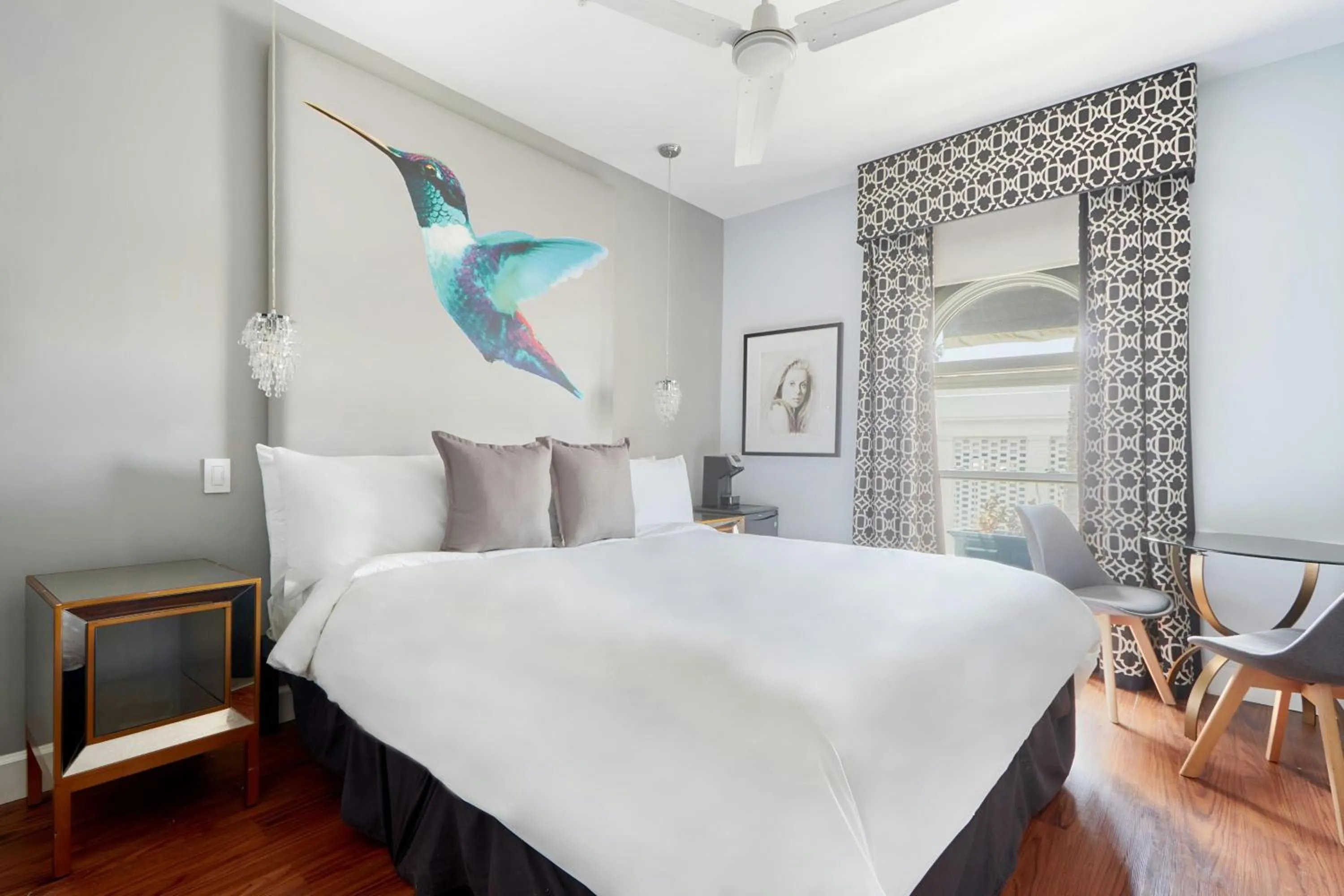 Bedroom, Bed in The Crescent Hotel Beverly Hills, Sonder by Marriott Bonvoy