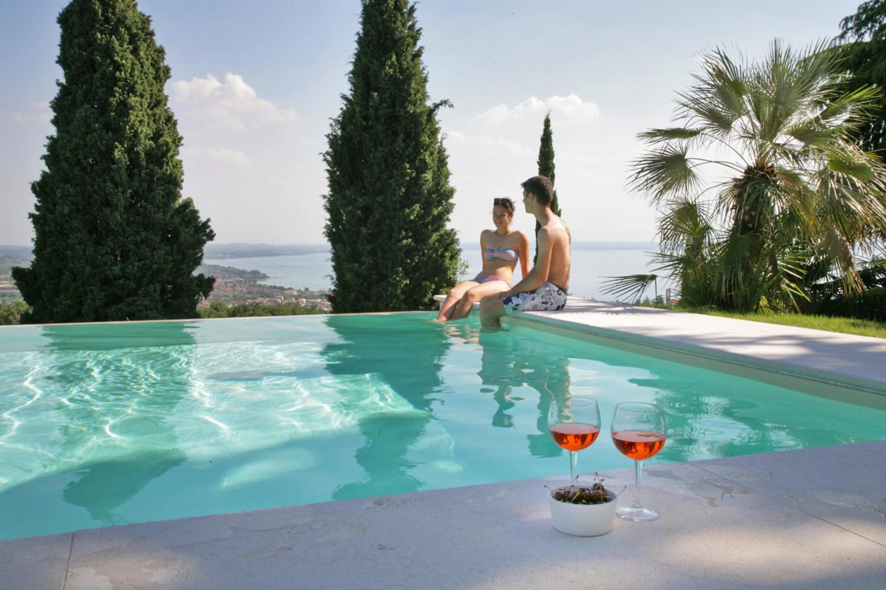 Swimming pool in Relais Colle San Giorgio