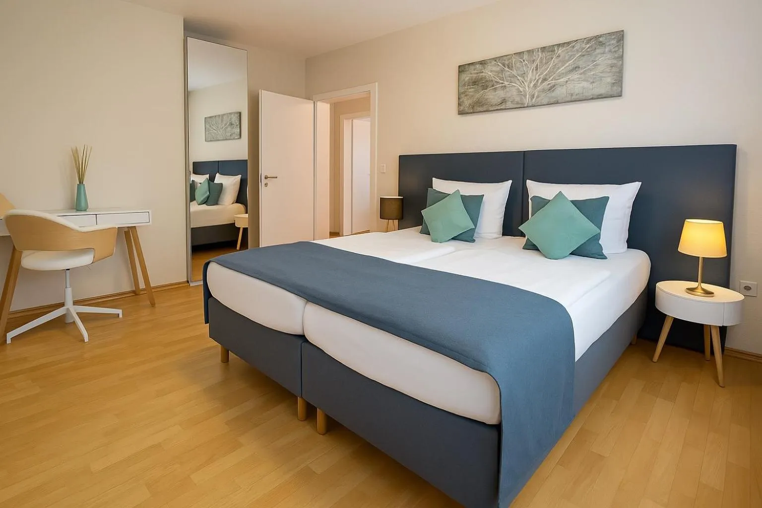 Bedroom, Bed in Hotel Schultheiss Hameln