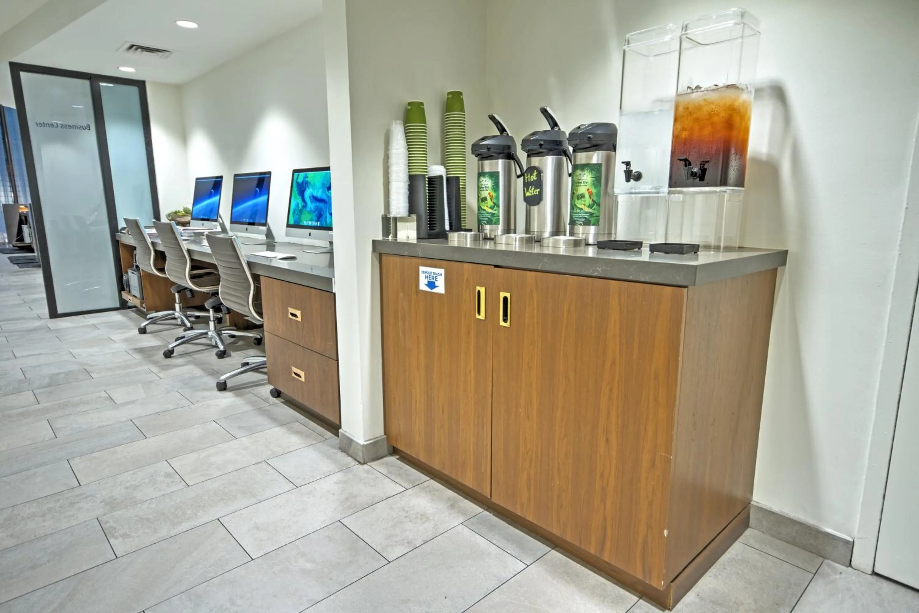 Business facilities in Club Wyndham Midtown 45