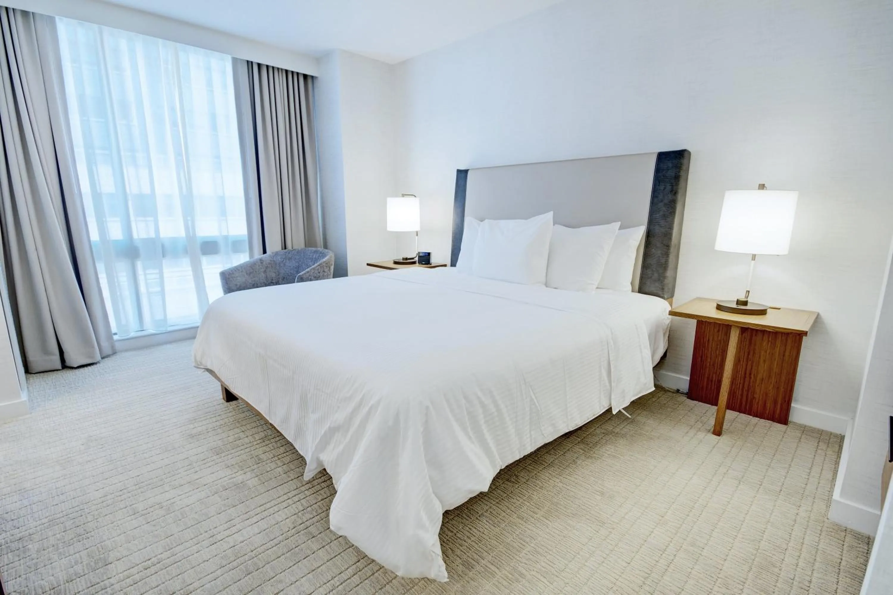 Photo of the whole room, Bed in Club Wyndham Midtown 45