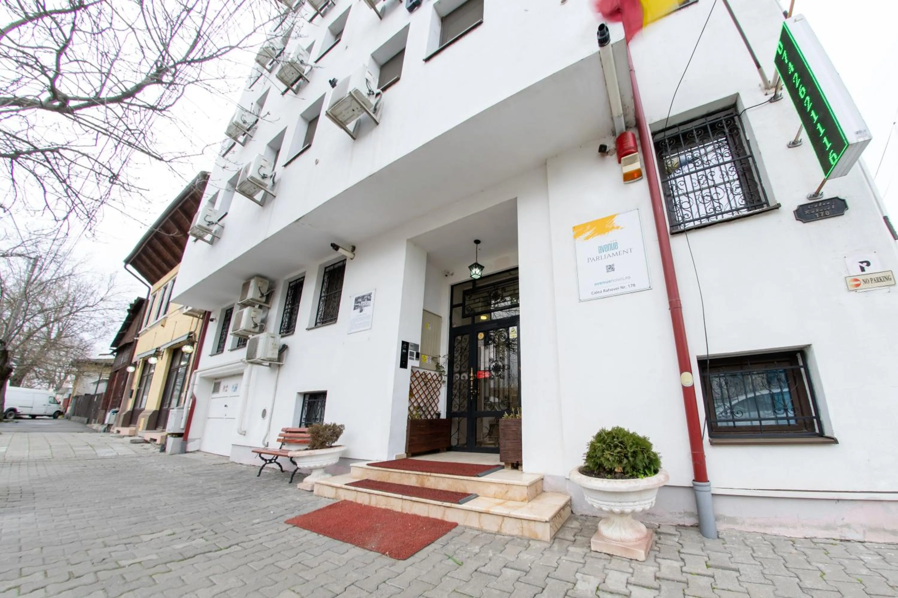 Property building in Avenue Parliament Old Town - Avenue Hotels