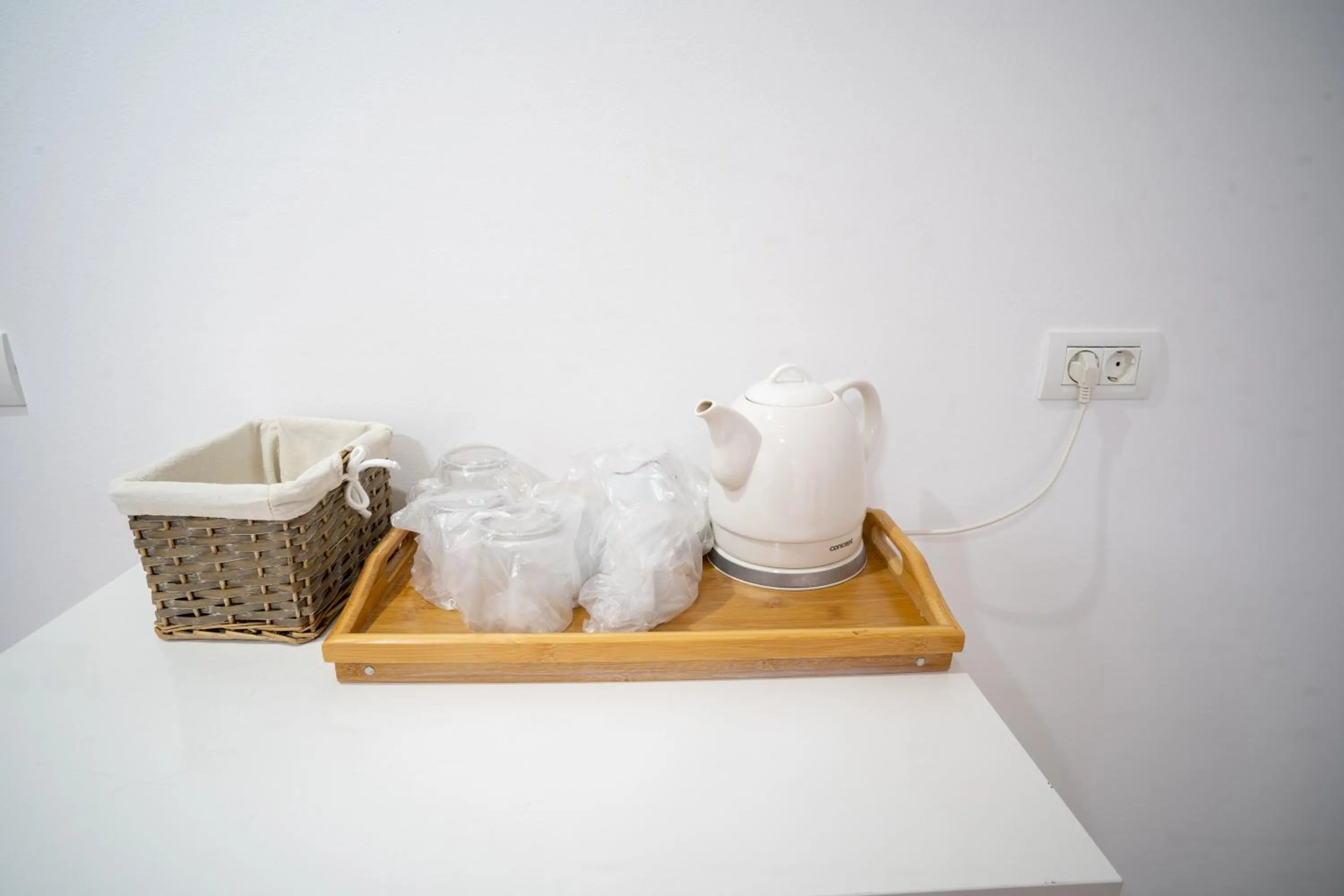 Coffee/tea facilities in Avenue Parliament Old Town - Avenue Hotels